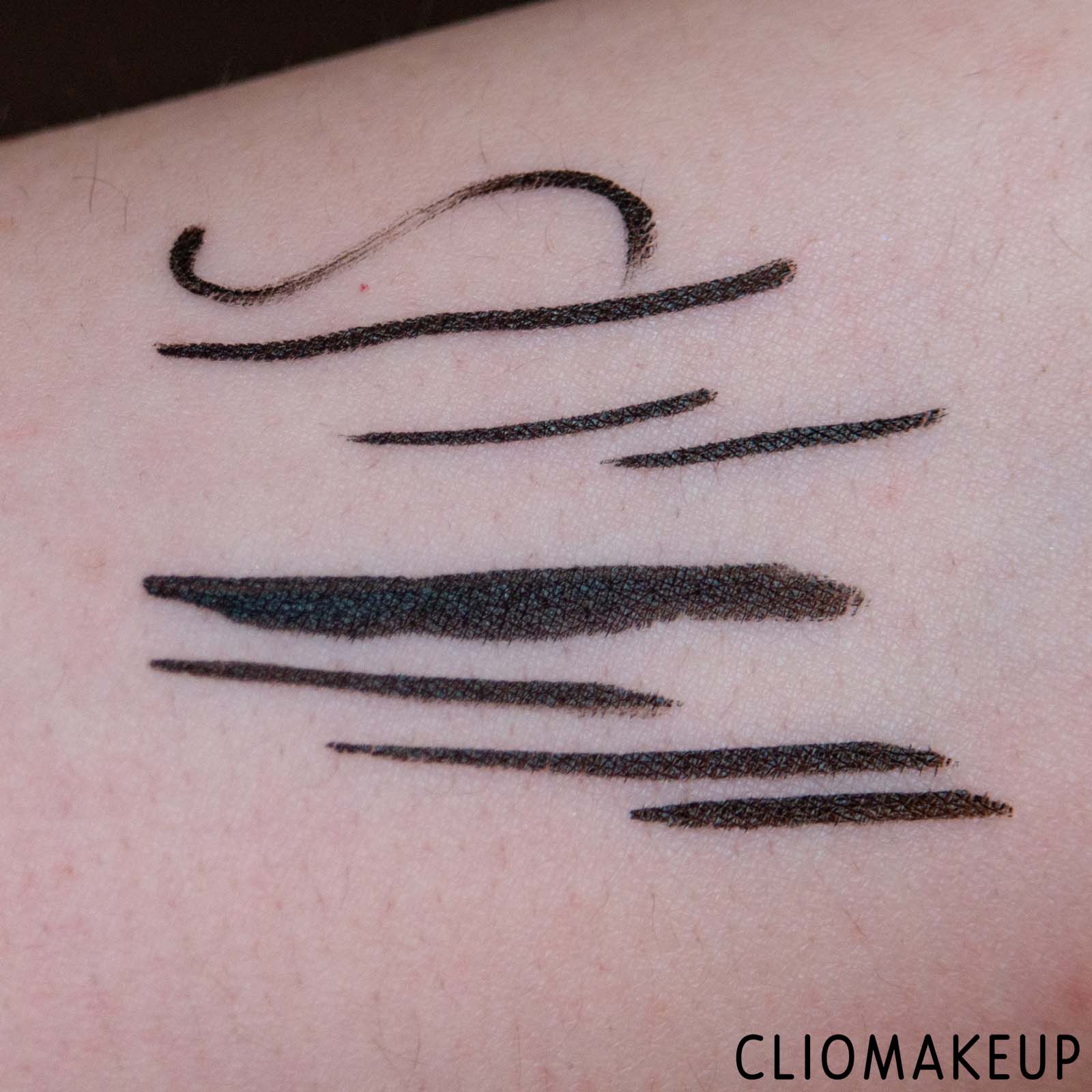 cliomakeup-recensione-eyeliner-wycon-black-is-black-double-ended-eyeliner-6