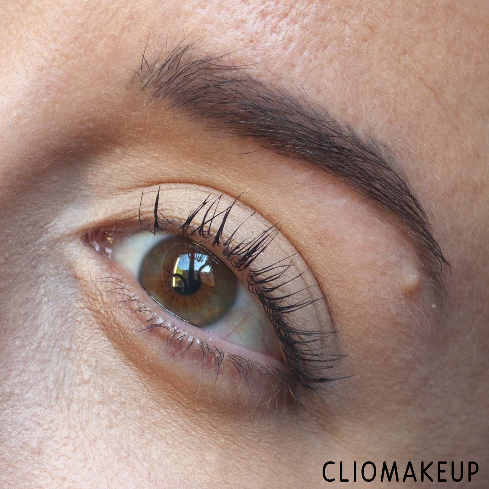 cliomakeup-recensione-mascara-kiko-blue-me-36h-lasting-e-volume-effect-mascara-10