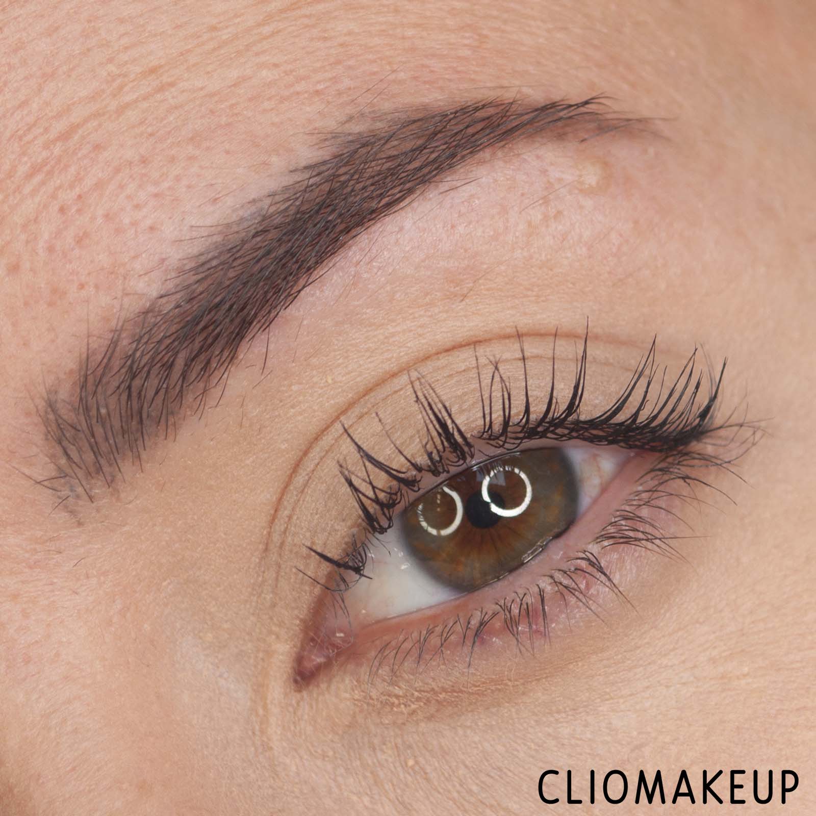 cliomakeup-recensione-mascara-kiko-blue-me-36h-lasting-e-volume-effect-mascara-11