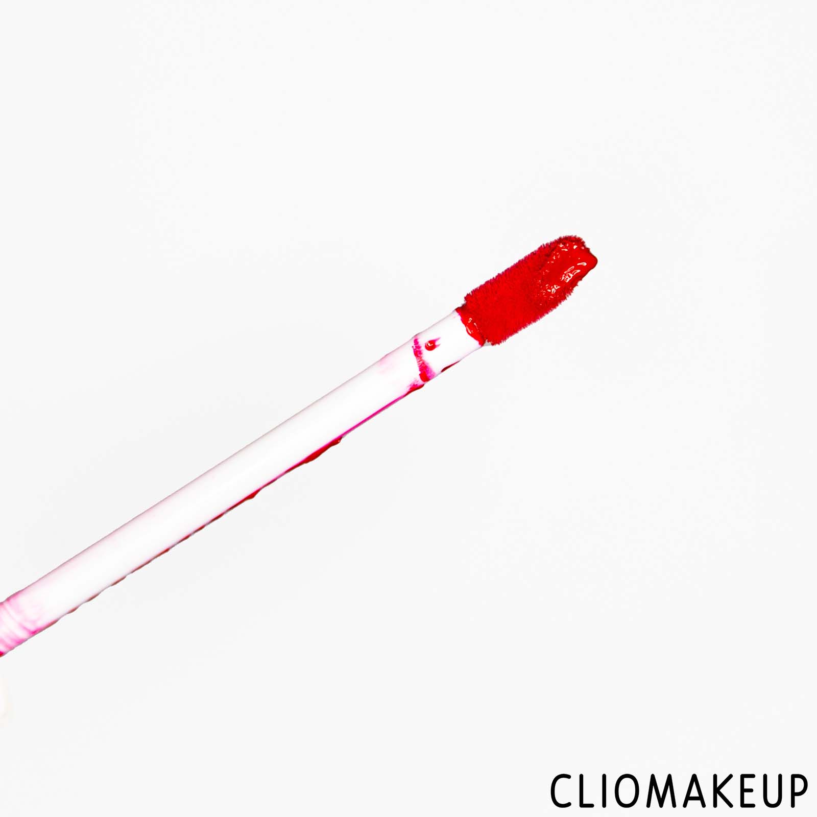 cliomakeup-recensione-set-labbra-kylie-jenner-matte-liquid-lipstick-e-lip-liner-kit-5