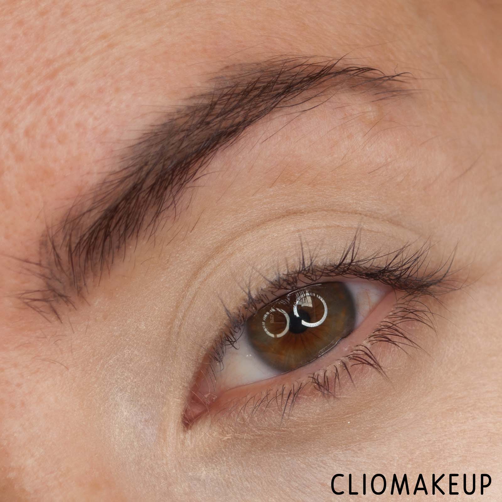 cliomakeup-recensione-correttore-too-faced-born-this-way-ethereal-light-illuminating-smoothing-concealer-11