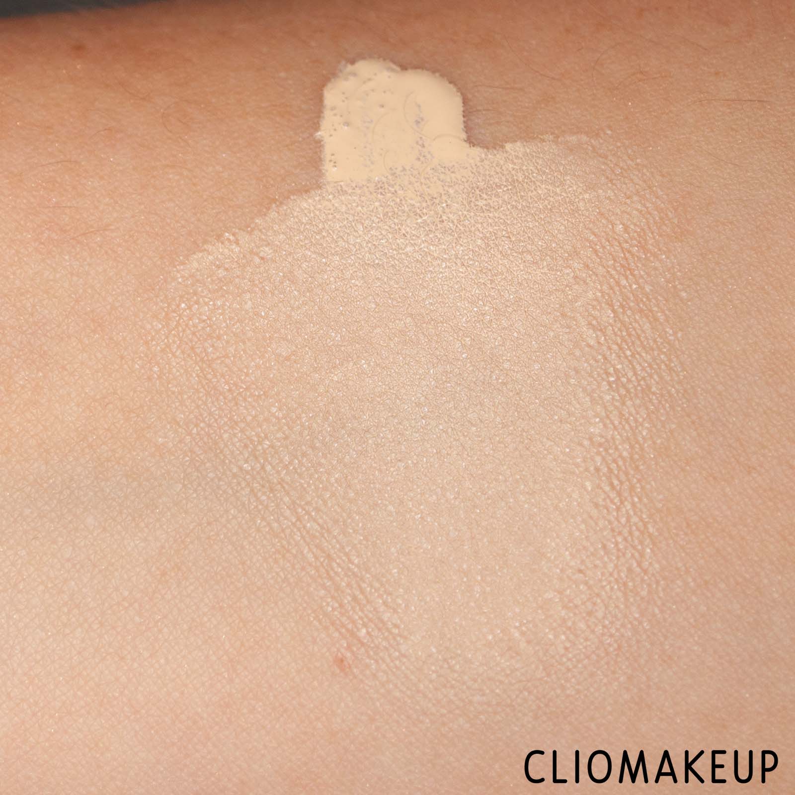 cliomakeup-recensione-correttore-too-faced-born-this-way-ethereal-light-illuminating-smoothing-concealer-7