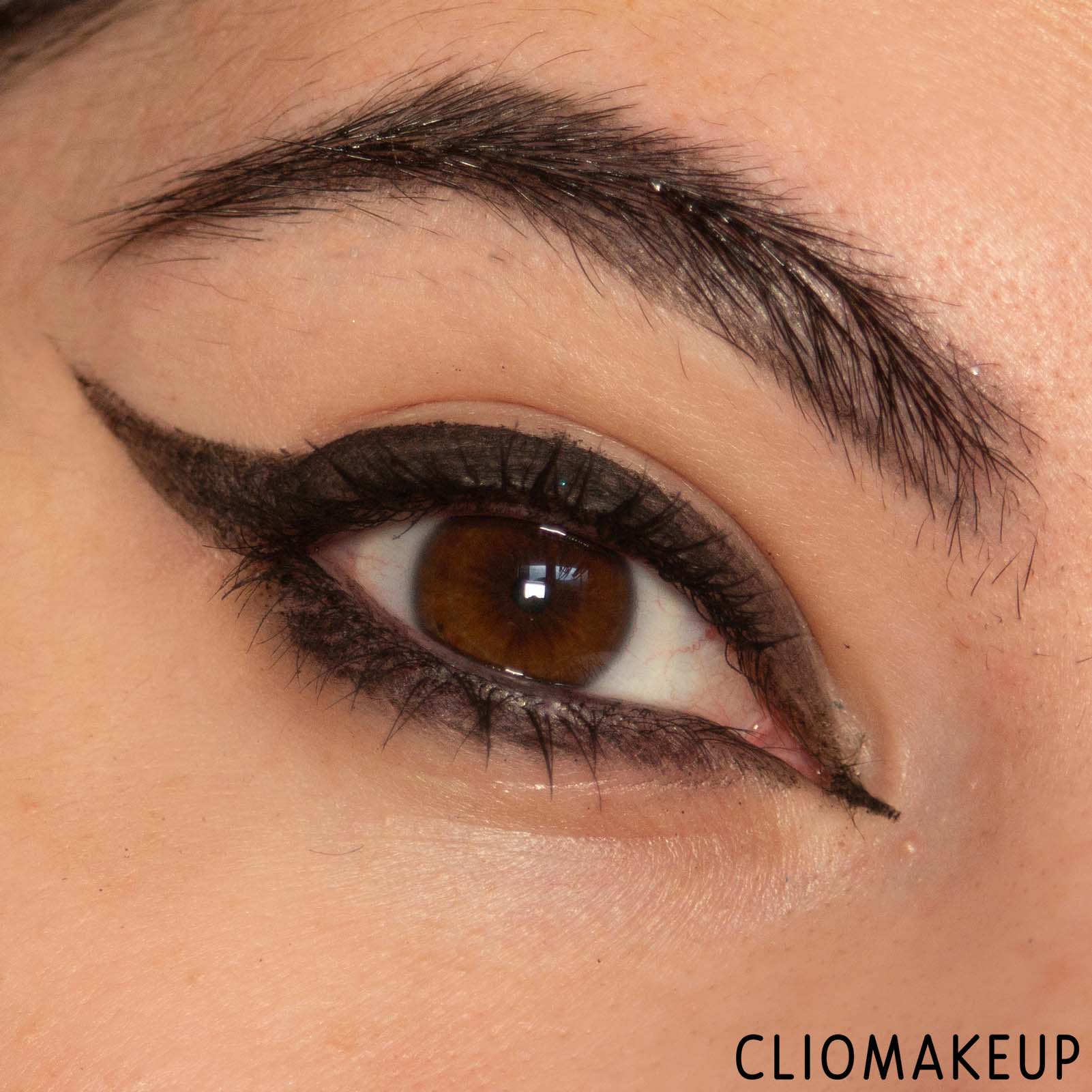 cliomakeup-recensione-eyeliner-essence-pumpkins-pretty-please-cream-eyeliner-13