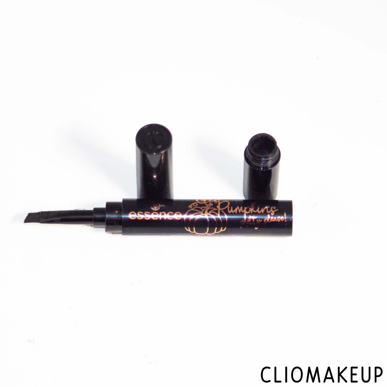 cliomakeup-recensione-eyeliner-essence-pumpkins-pretty-please-cream-eyeliner-4