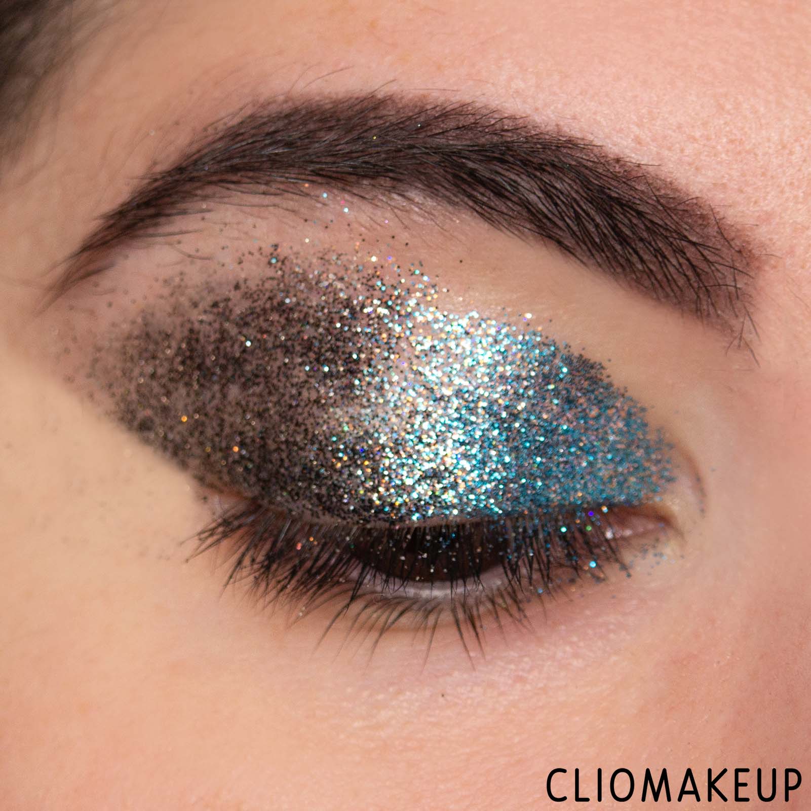 cliomakeup-recensione-palette-glitter-astra-virtual-cult-glitter-palette-13