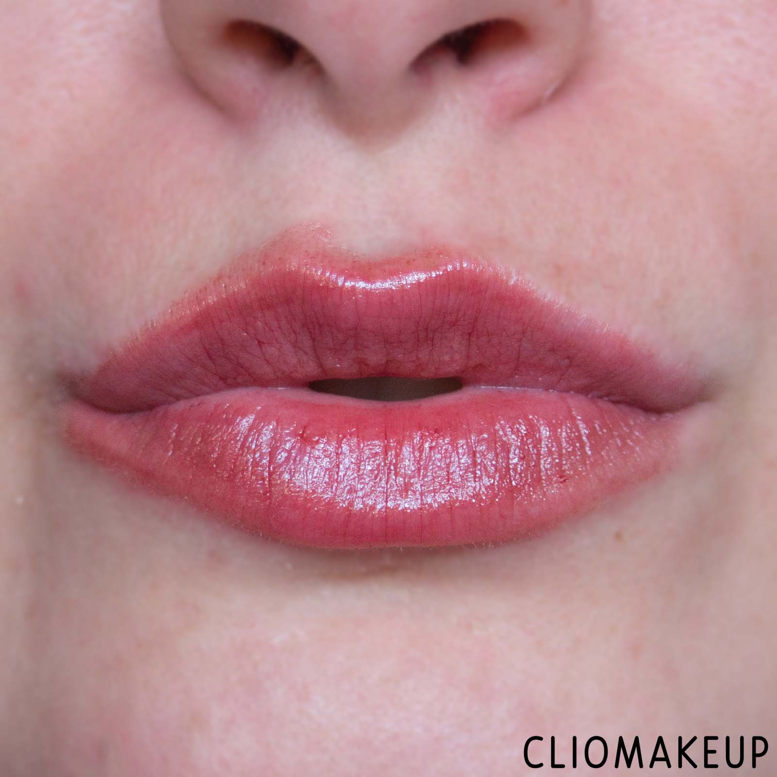 cliomakeup-recensione-rossetto-clinique-almost-lipstick-in-black-honey-10