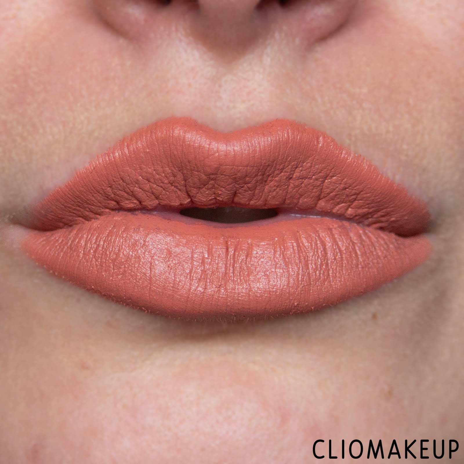 cliomakeup-recensione-rossetto-mac-lipstick-manuele-mameli-10