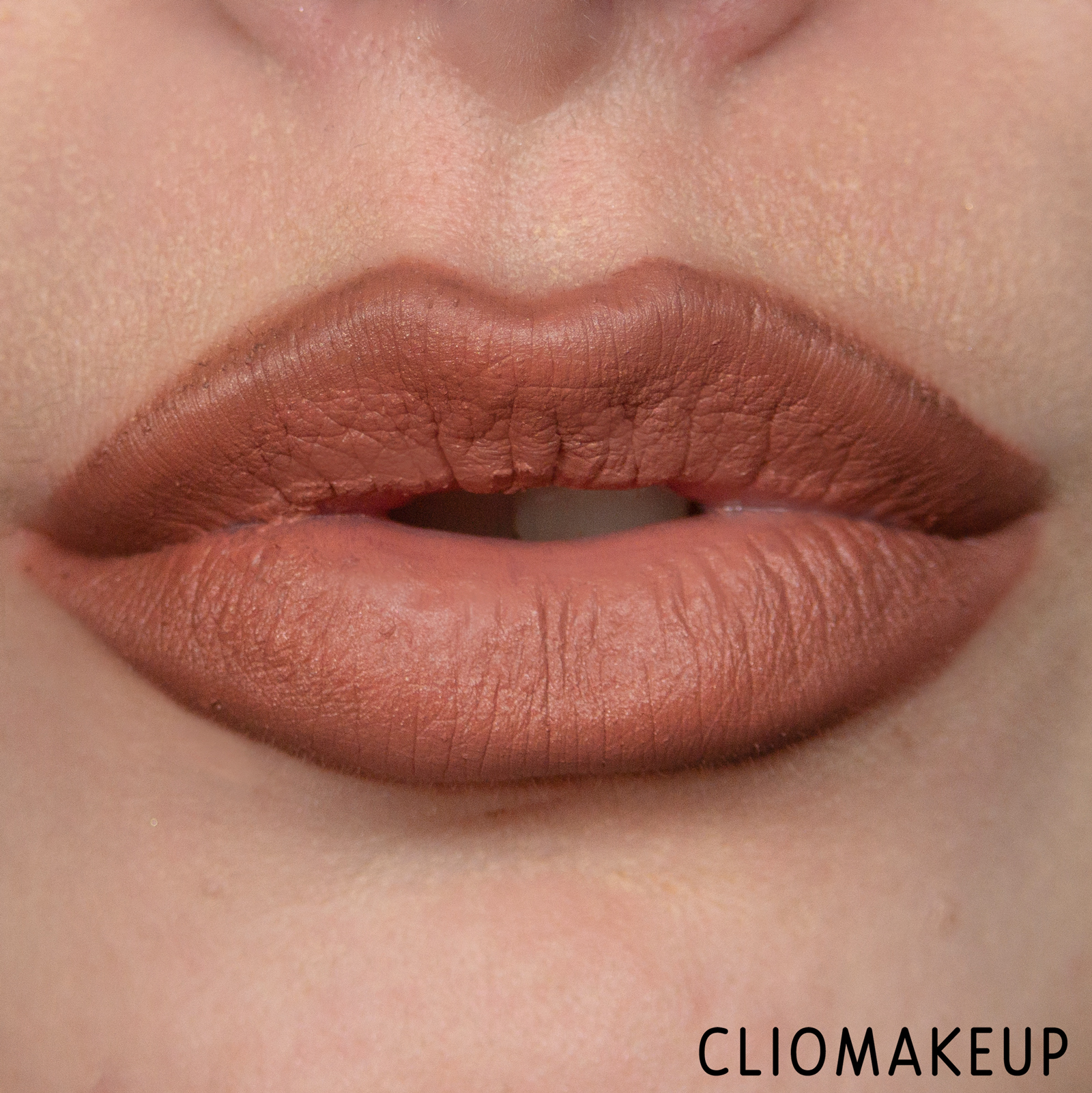 cliomakeup-recensione-rossetto-mac-lipstick-manuele-mameli-12