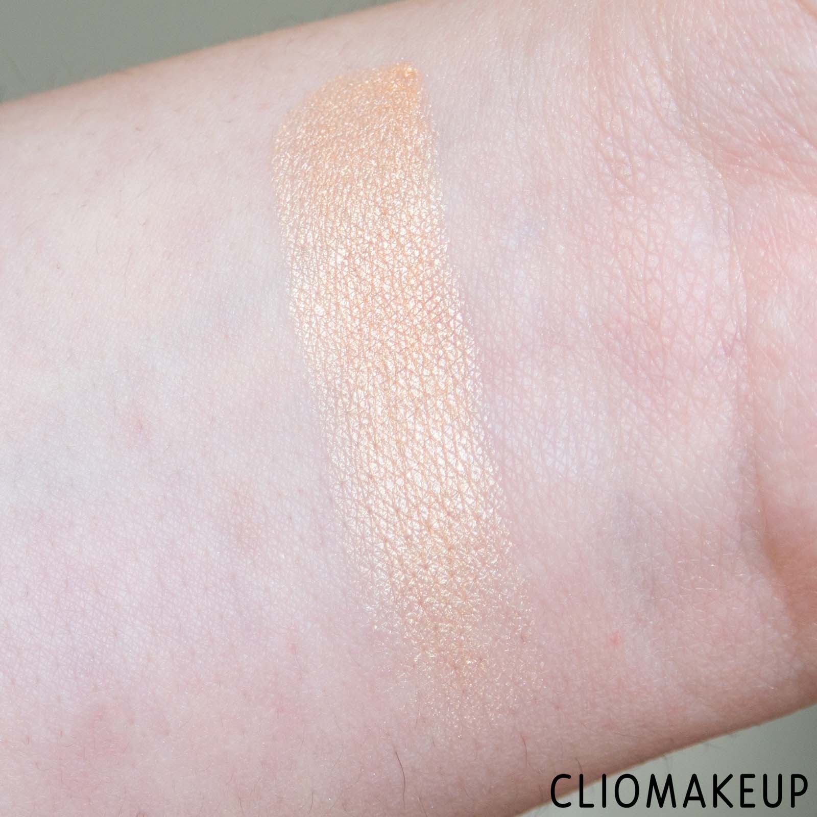 cliomakeup-recensione-illuminante-smashbox-x-becca-shimmering-skin-perfector-pressed-powder-6