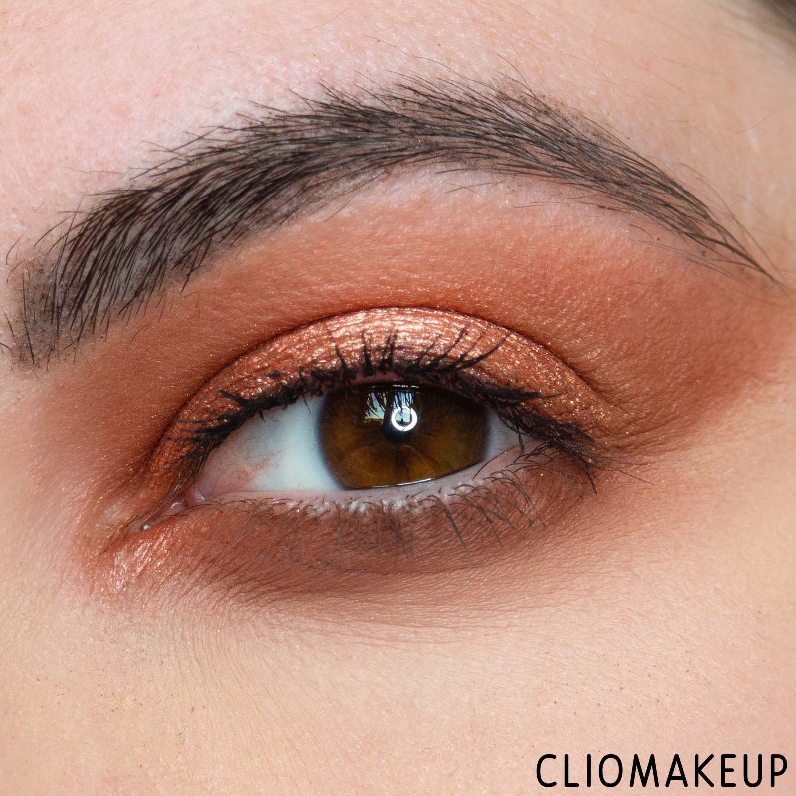 cliomakeup-recensione-palette-essence-blooming-wings-eyeshadow-palette-12