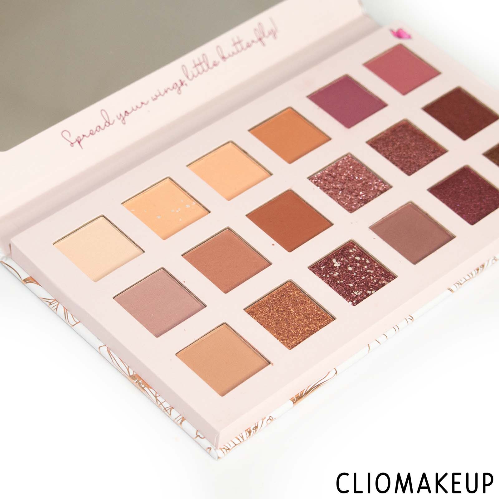 cliomakeup-recensione-palette-essence-blooming-wings-eyeshadow-palette-3