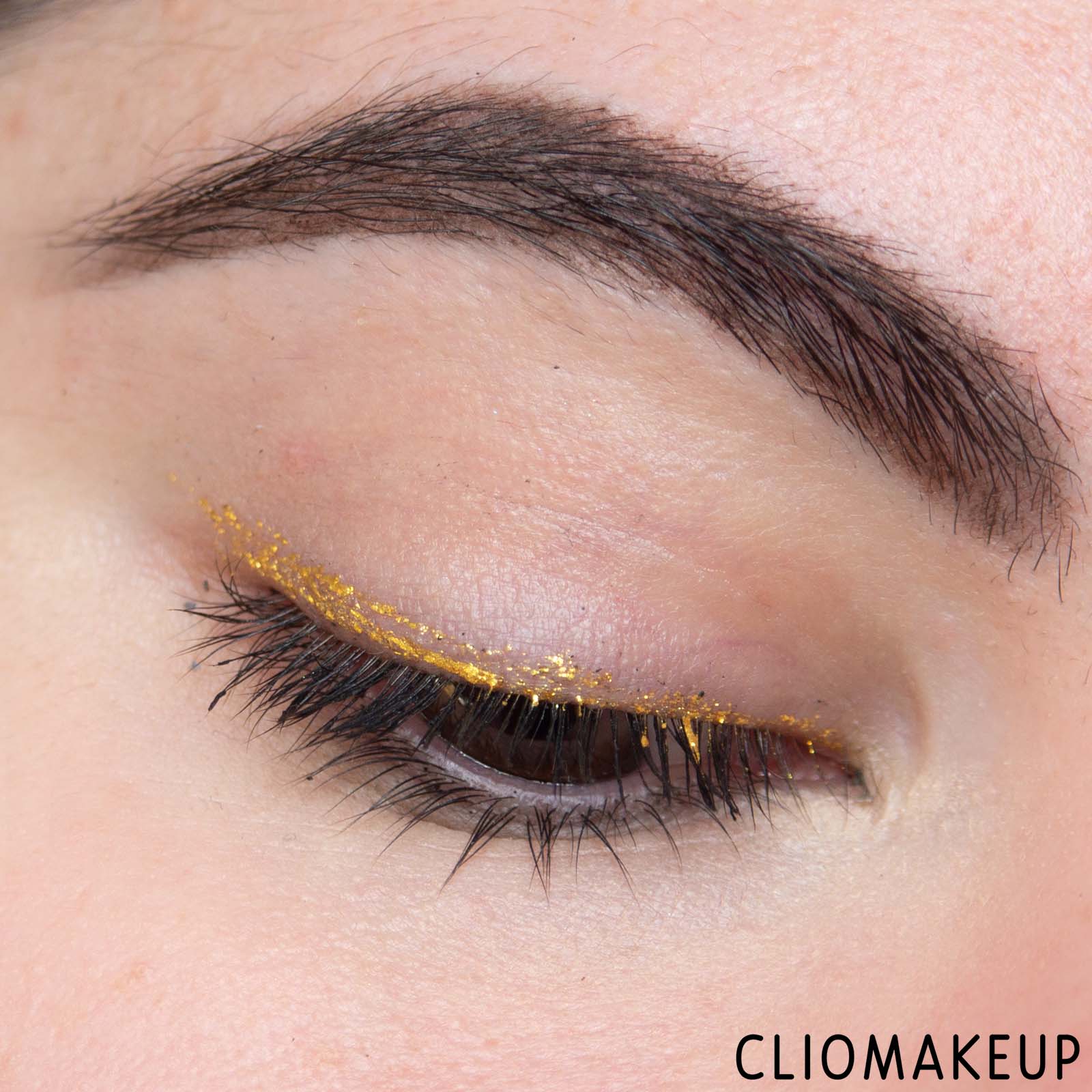 cliomakeup-recensione-eyeliner-revolution-chromatic-liner-gold-gleam-10