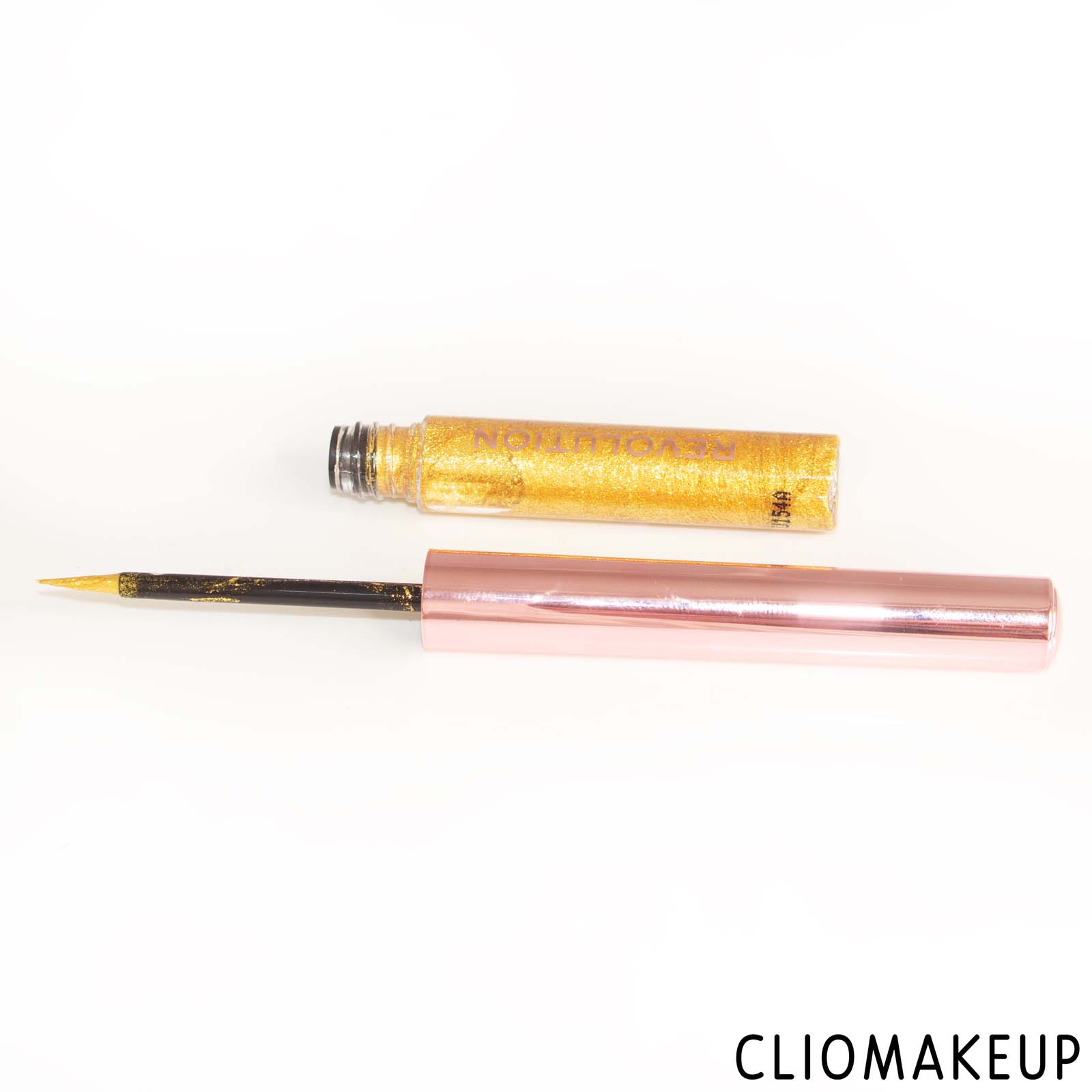 cliomakeup-recensione-eyeliner-revolution-chromatic-liner-gold-gleam-4