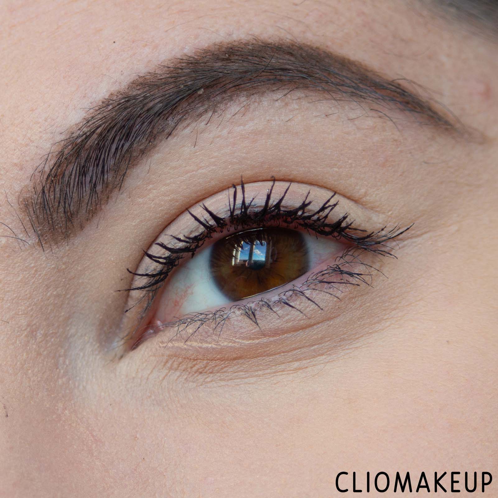 cliomakeup-recensione-mascara-maybelline-ciglia-sensazionali-luscious-black-mascara-10