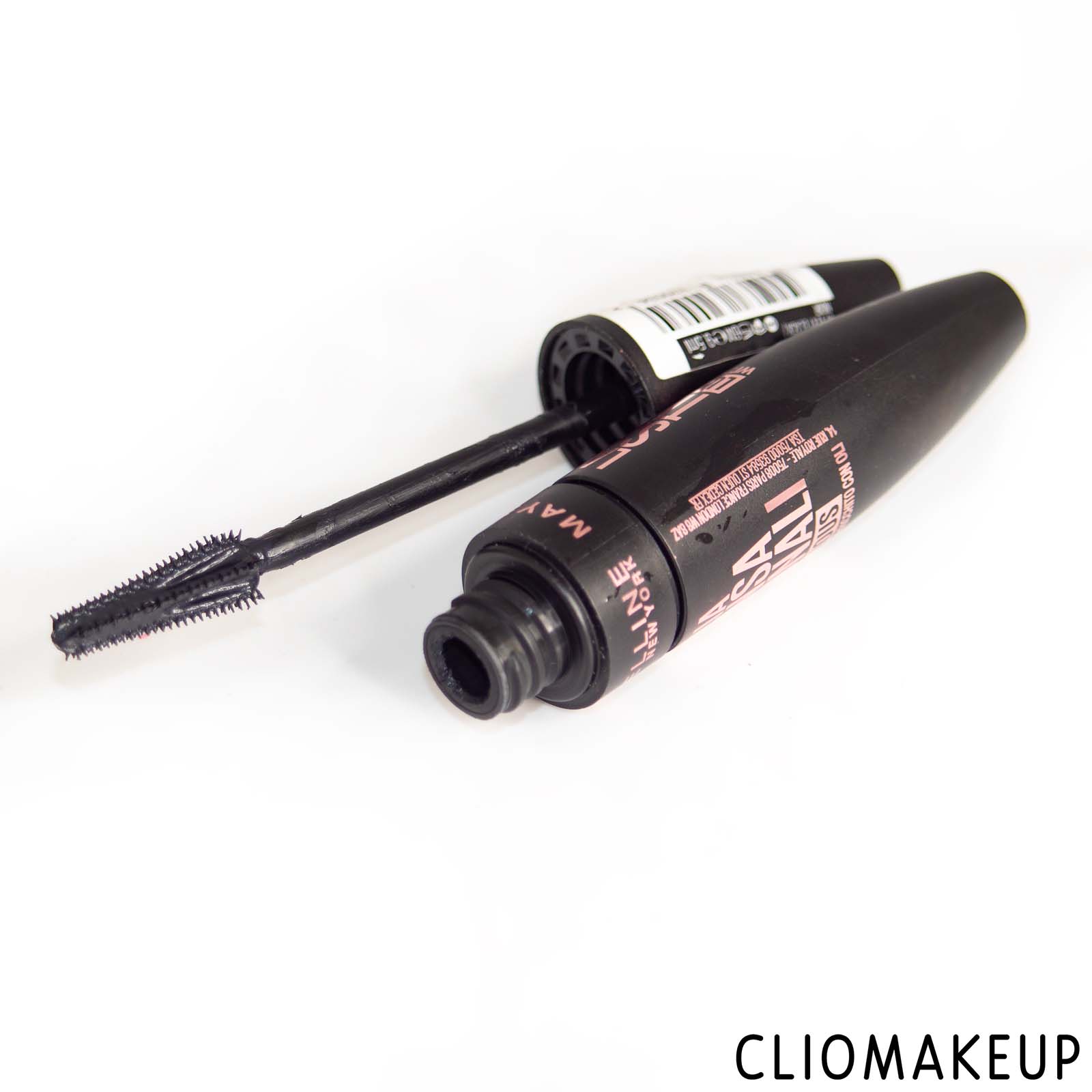 cliomakeup-recensione-mascara-maybelline-ciglia-sensazionali-luscious-black-mascara-4