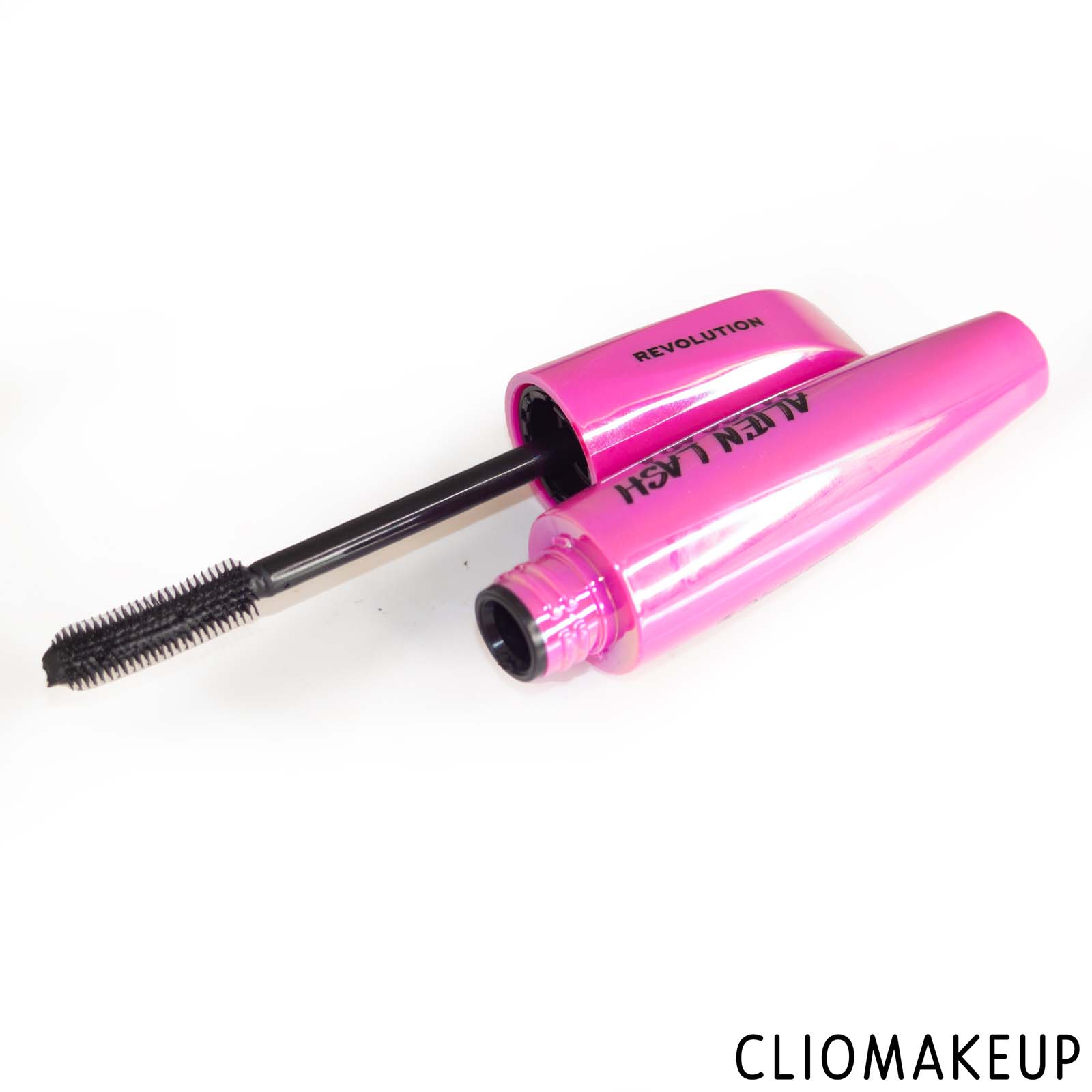 cliomakeup-recensione-mascara-revolution-cosmic-trip-alien-lash-mascara-4