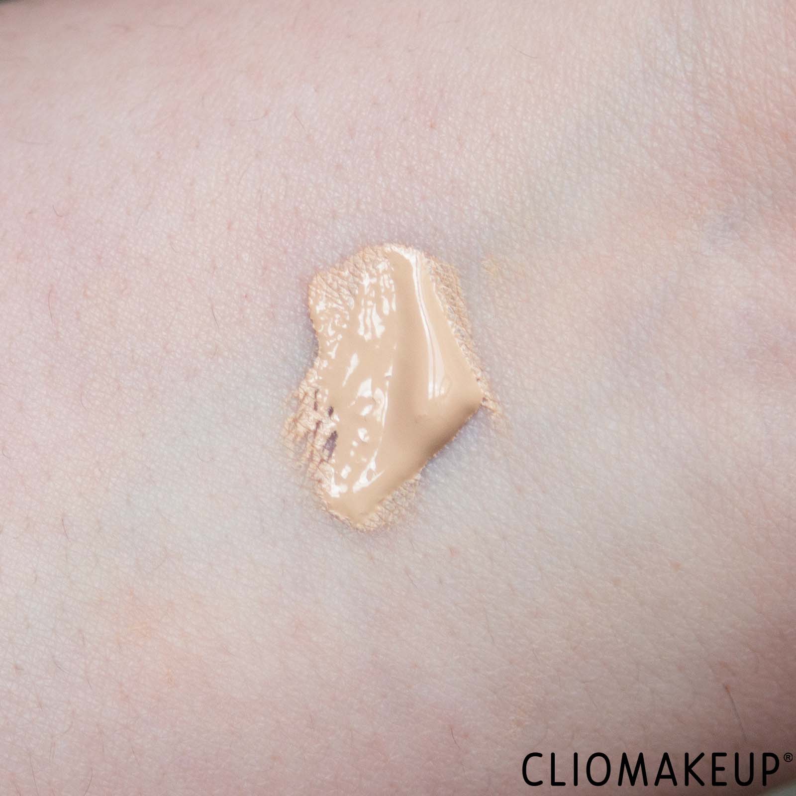 cliomakeup-recensione-fondotinta-loreal-paris-fondotinta-infaillible-32h-matte-cover-6