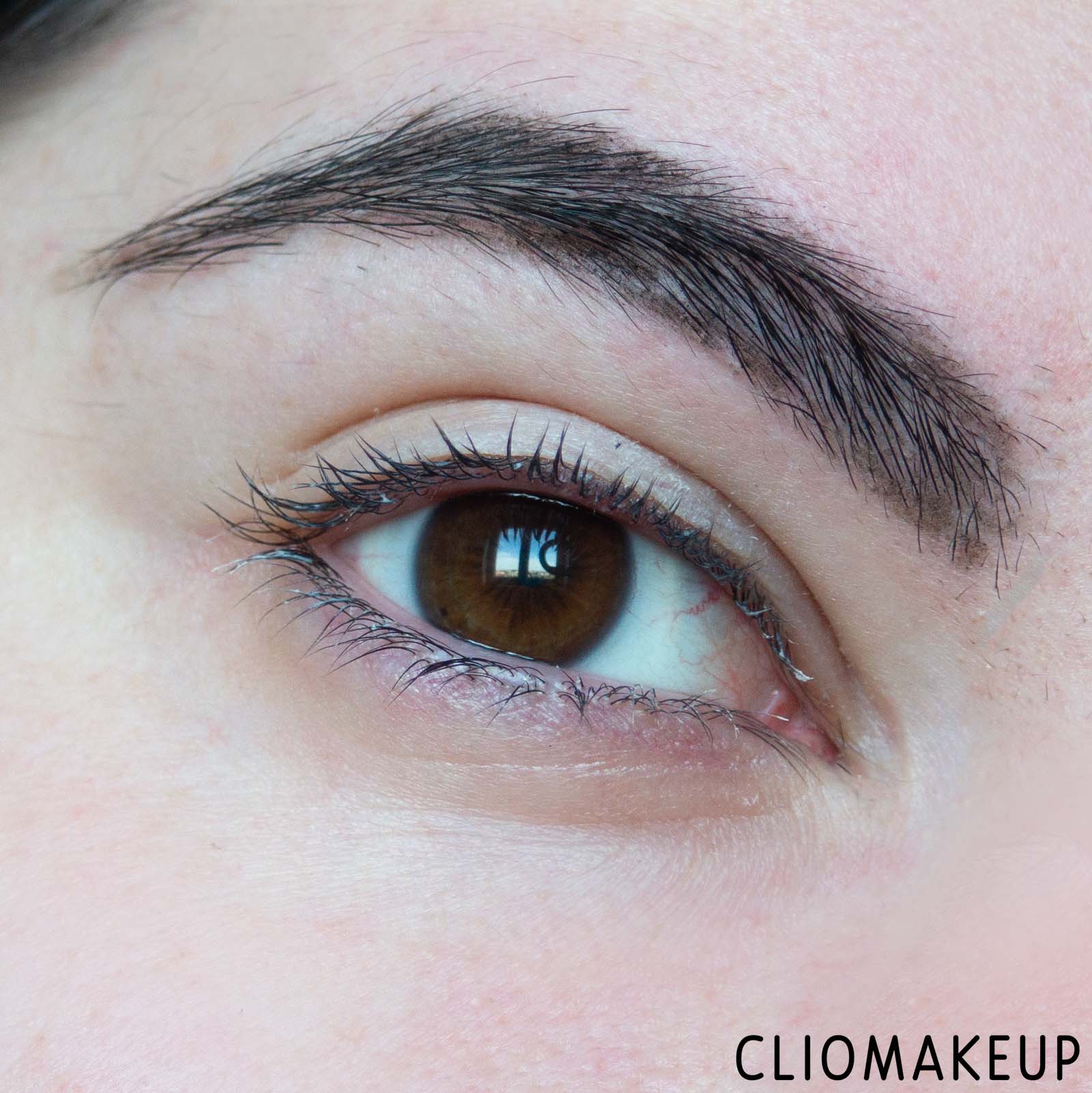 cliomakeup-recensione-mascara-loreal-double-extension-carbon-black-mascara-10