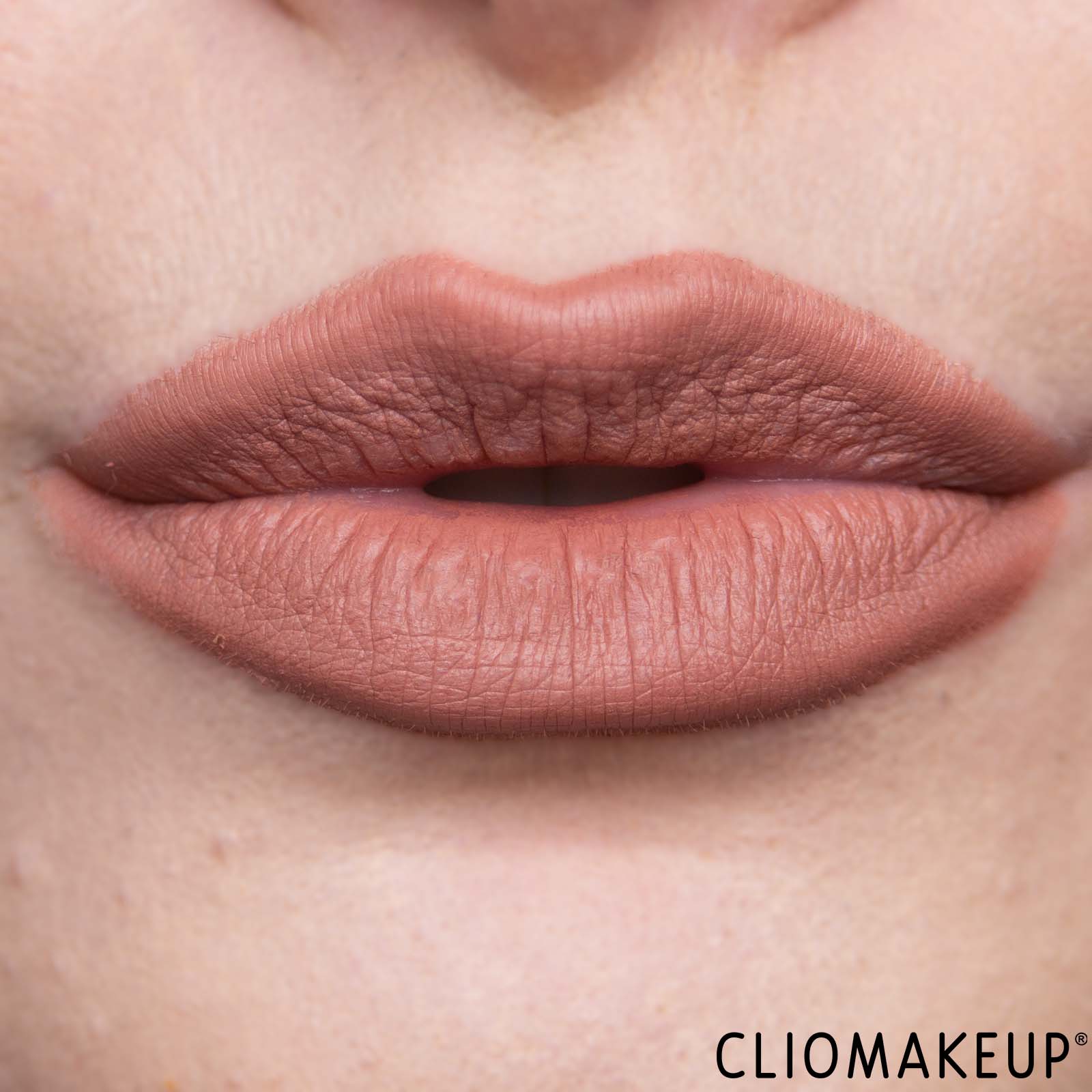 cliomakeup-recensione-matite-labbra-natasha-denona-i-need-a-rose-lip-crayon-13