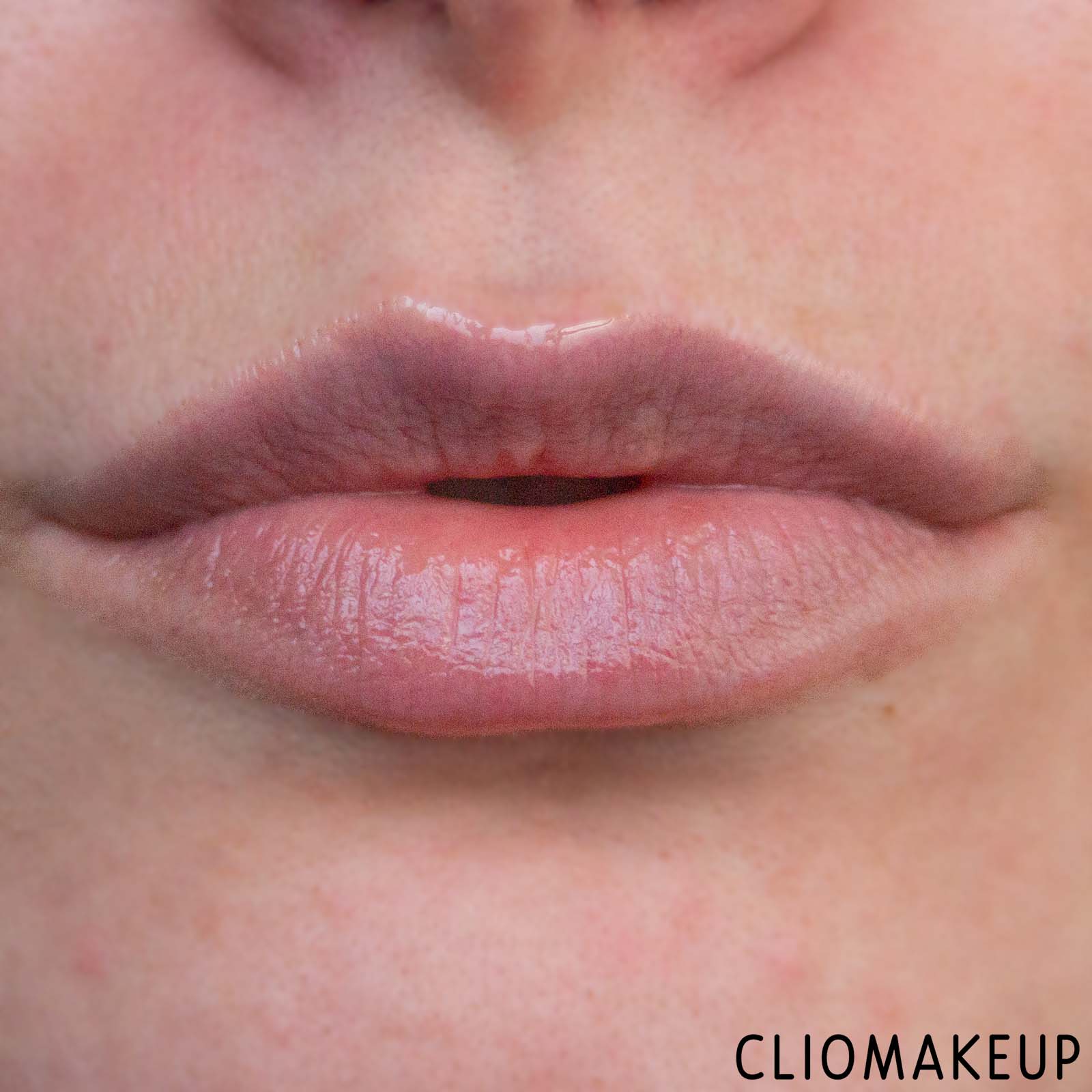 cliomakeup-recensione-olio-labbra-rem-beauty-essential-drip-lip-oil-10