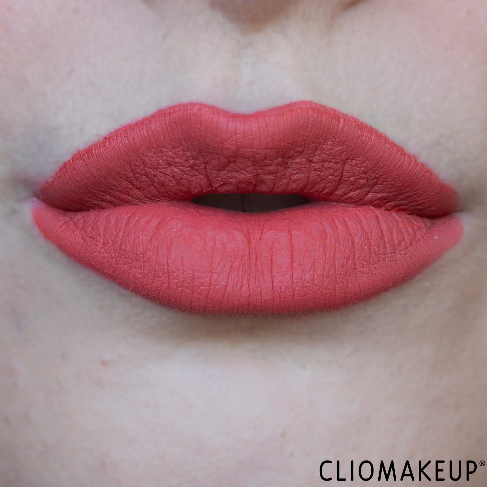 cliomakeup-recensione-tinta-labbra-e-guance-astra-hypnotize-liquid-lip-e-cheek-10