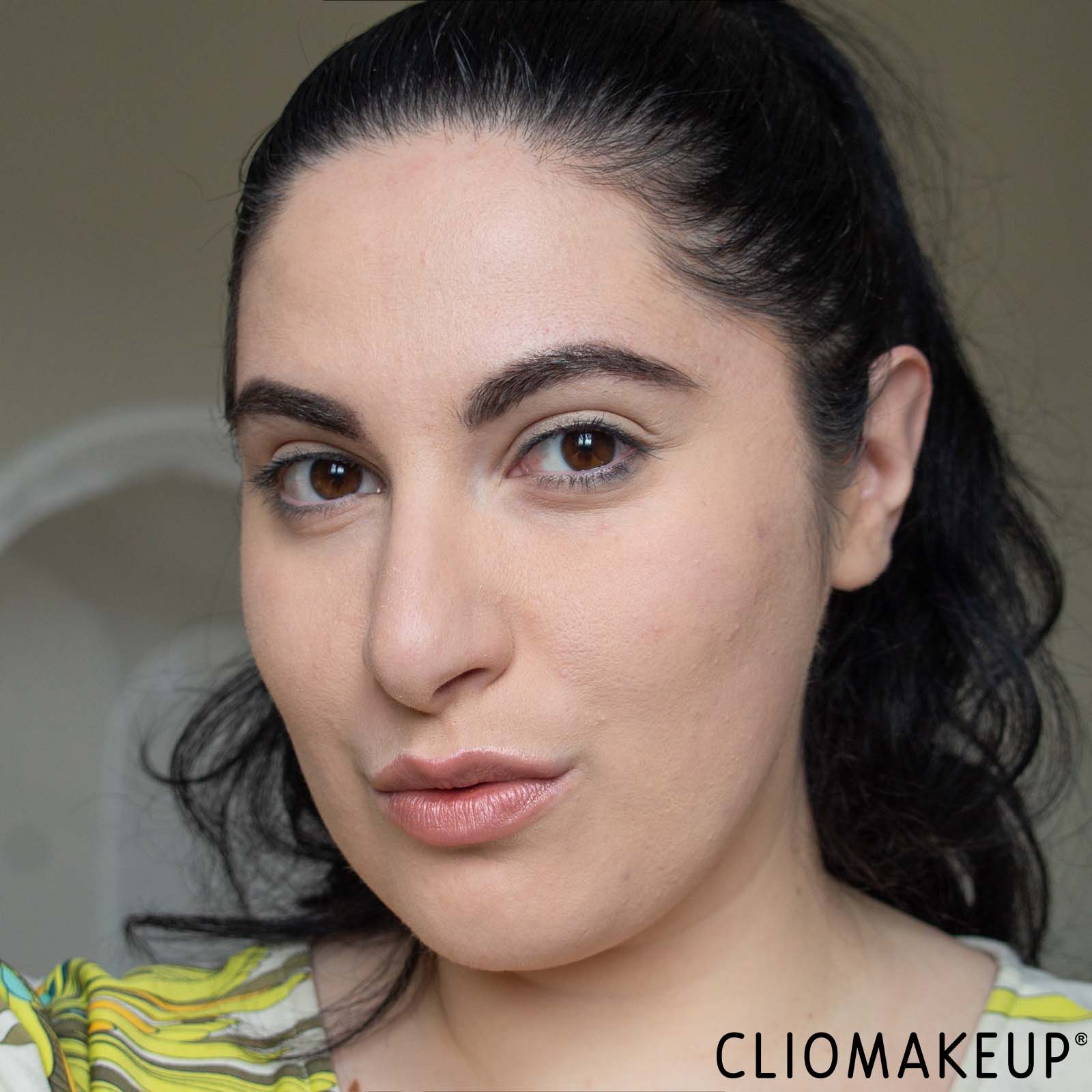 cliomakeup-recensione-fondotinta-catrice-18h-hd-matte-fondotinta-in-polvere-12