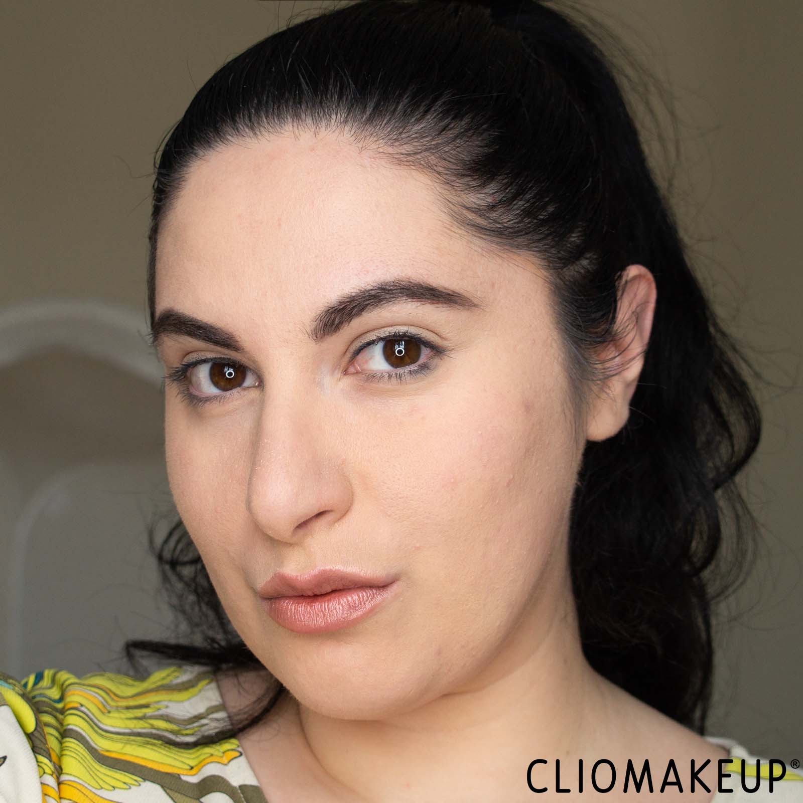 cliomakeup-recensione-fondotinta-catrice-18h-hd-matte-fondotinta-in-polvere-13