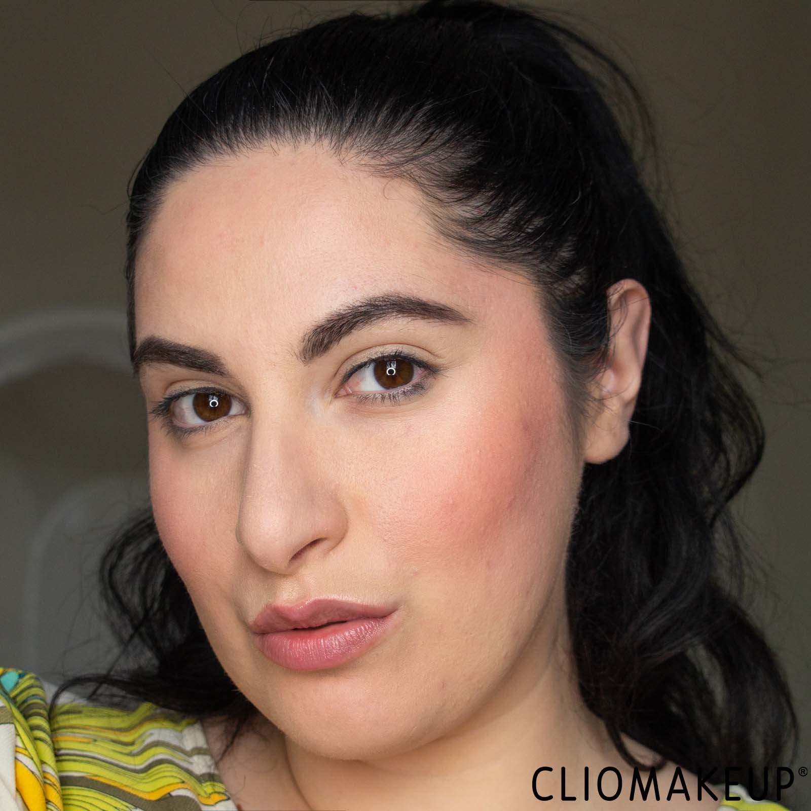 cliomakeup-recensione-fondotinta-catrice-18h-hd-matte-fondotinta-in-polvere-15