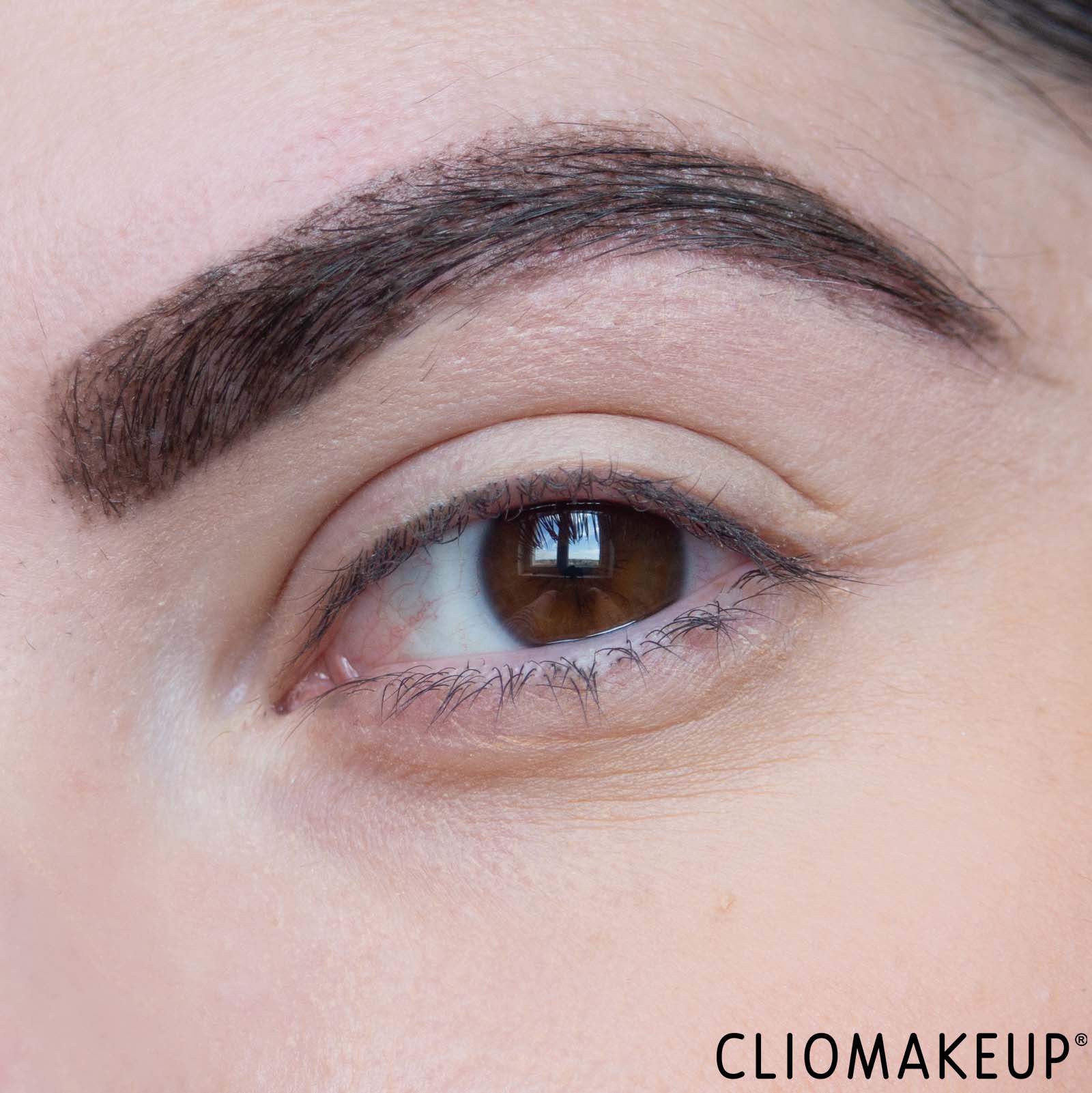 cliomakeup-recensione-gel-sopracciglia-nyx-thick-it-stick-it-brow-mascara-12