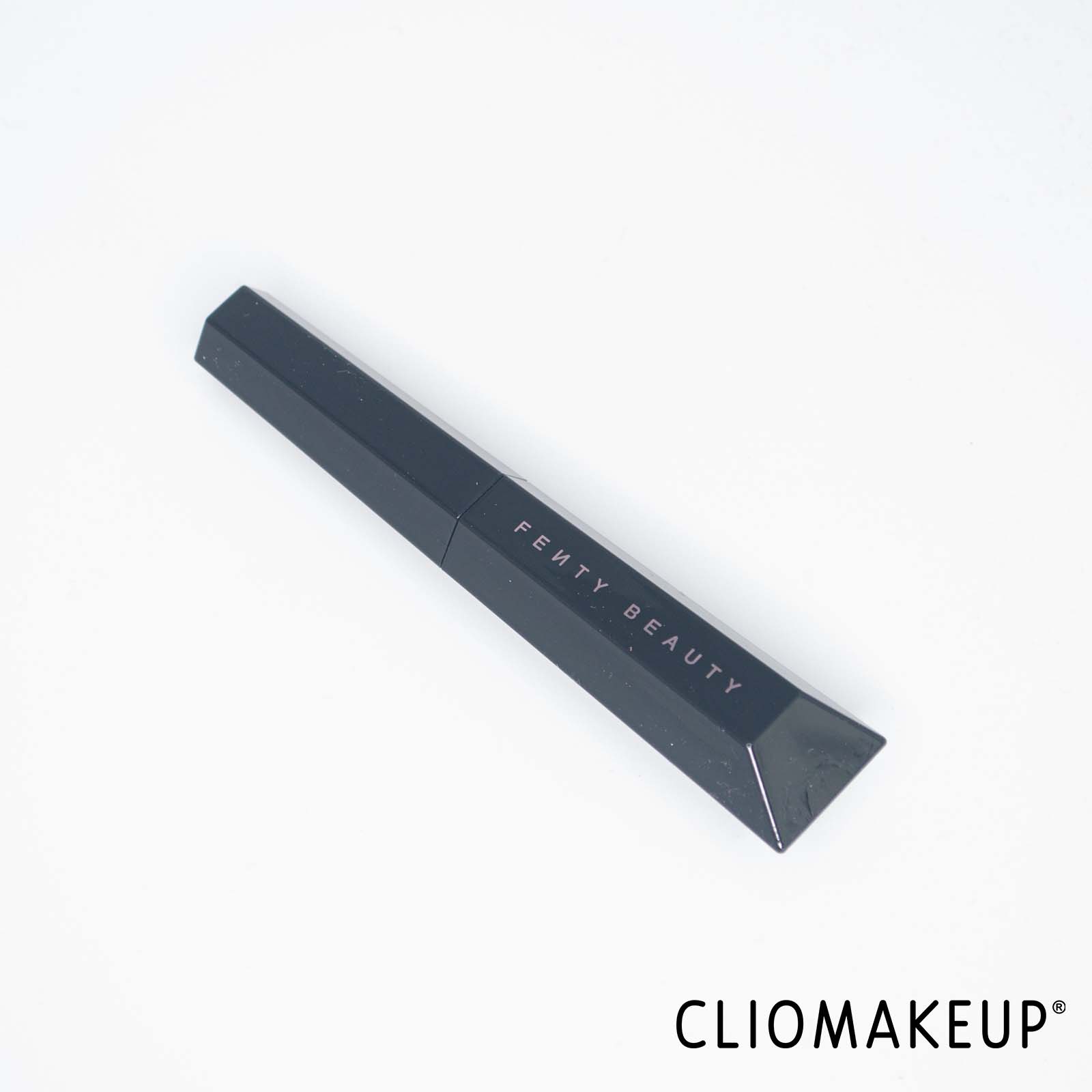 cliomakeup-recensione-mascara-fenty-beauty-hella-thicc-volumizing-mascara-4