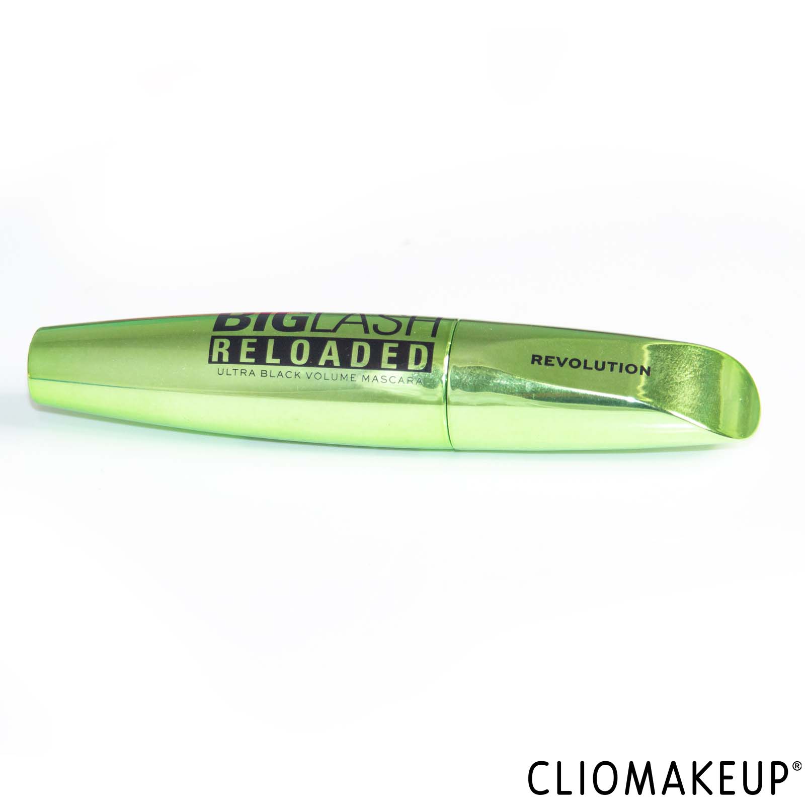 cliomakeup-recensione-mascara-revolution-beauty-big-lash-reloaded-volume-mascara-ultra-black-2