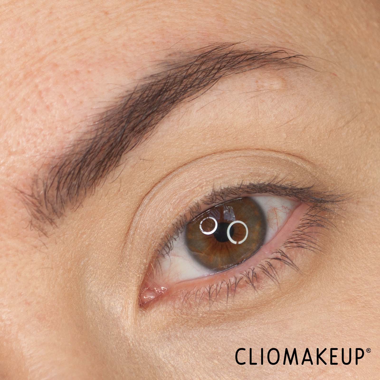 cliomakeup-recensione-matita-sopracciglia-haus-laboratories-the-edge-precision-brow-pencil-9