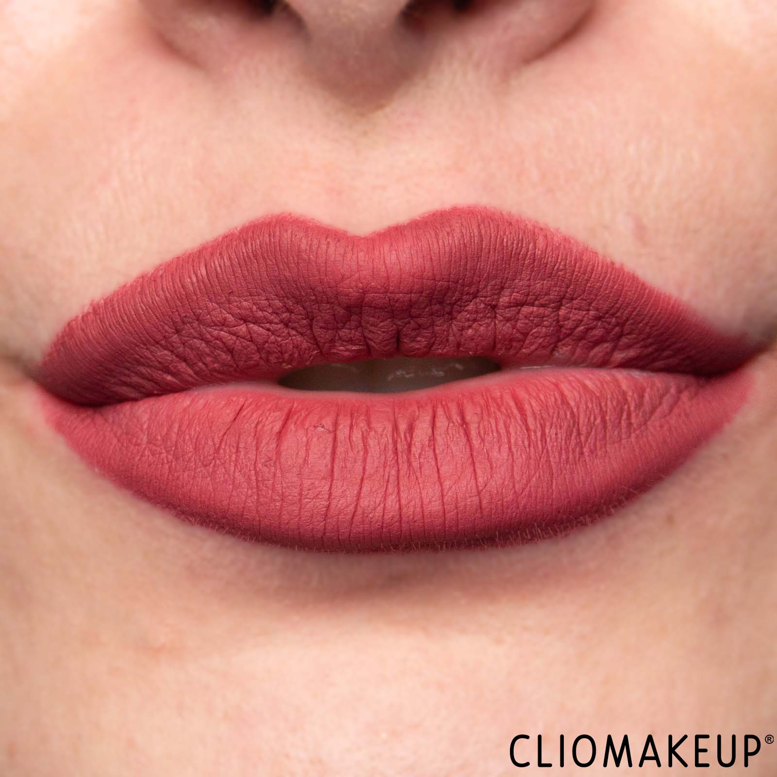 cliomakeup-recensione-matite-labbra-nyx-longwear-line-loud-matte-lip-liner-13