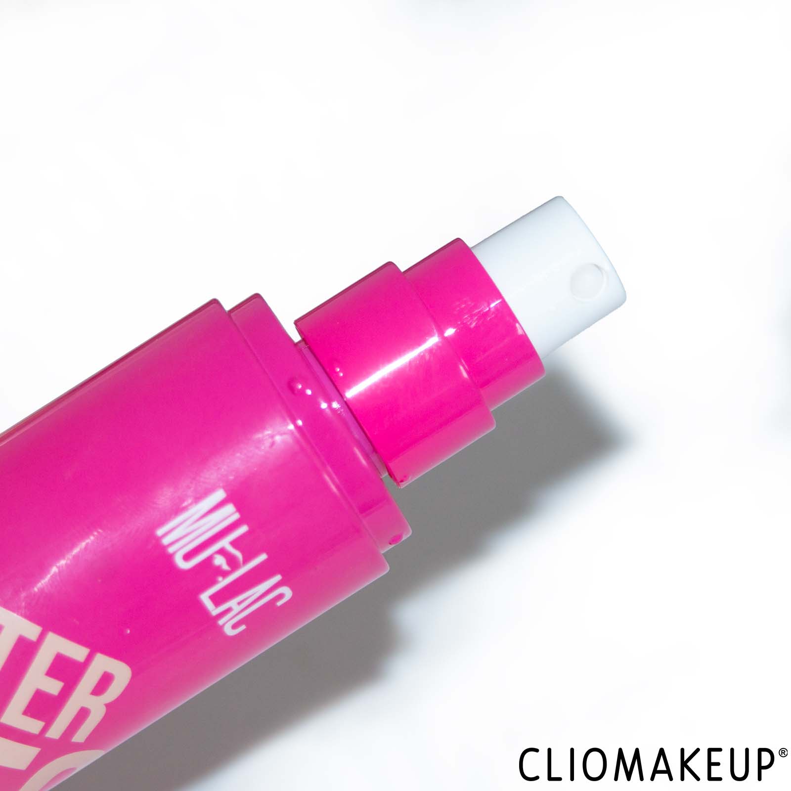 cliomakeup-recensione-setting-spray-mulac-cosmetics-setter-ceo-spray-bifasico-5