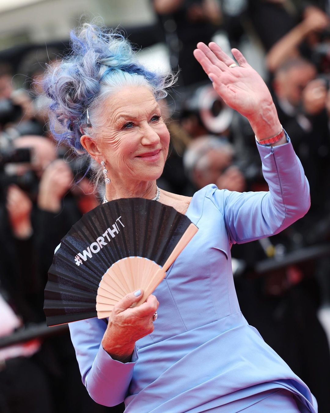 cliomakeup-festival-cannes-2023-beauty-look-star-helen-mirren