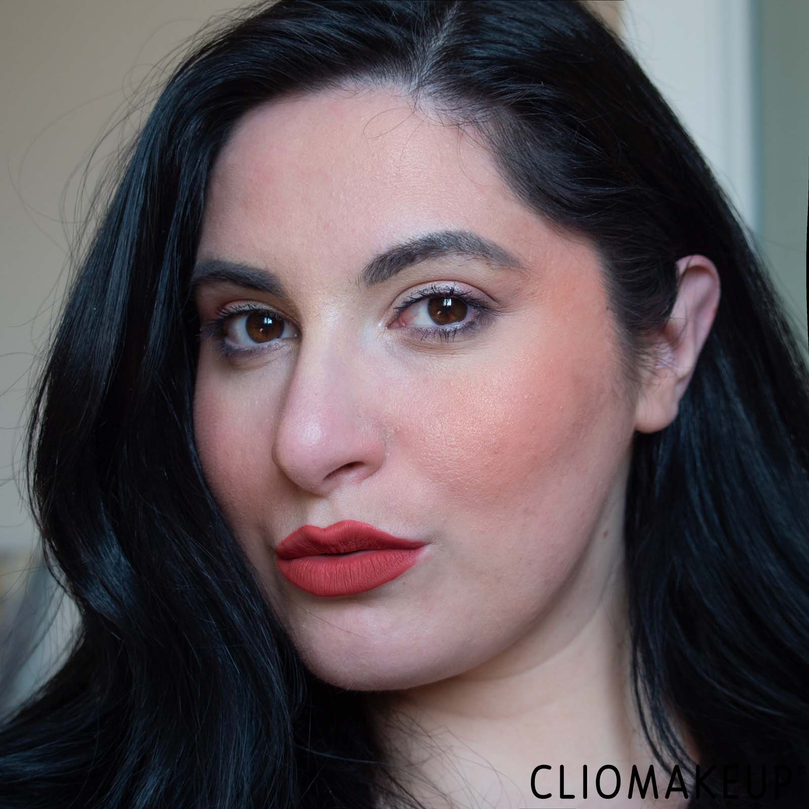 cliomakeup-recensione-blush-essence-rouge-e-highlighter-bloomin-bright-blushlighter-10