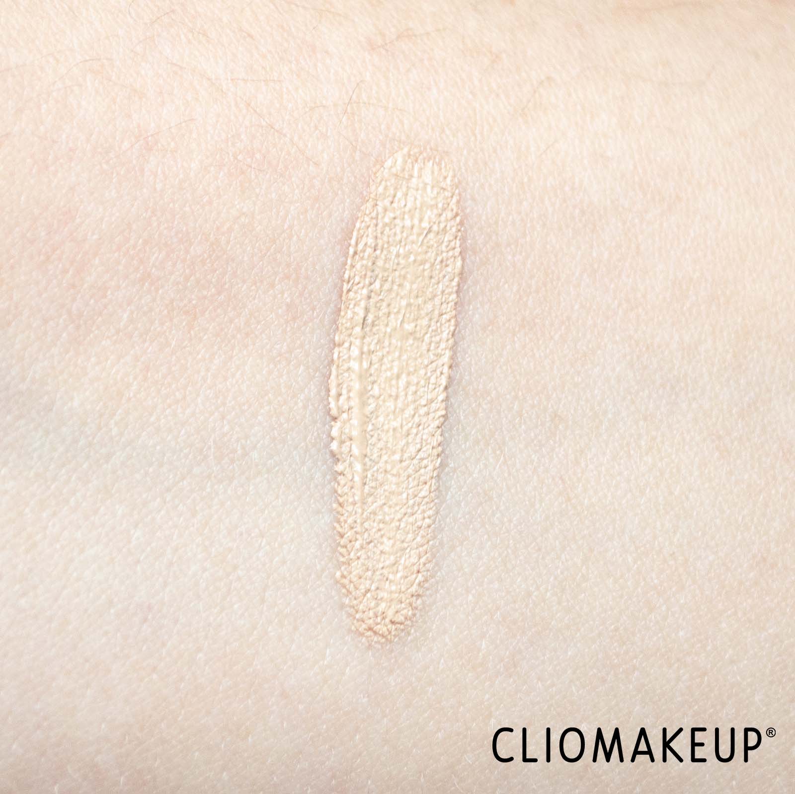 cliomakeup-recensione-correttore-essence-multitask-concealer-6