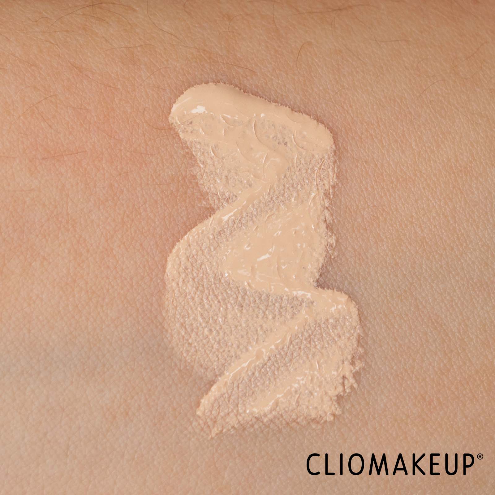 cliomakeup-recensione-correttore-pupa-wonder-me-cancella-stanchezza-correttore-7