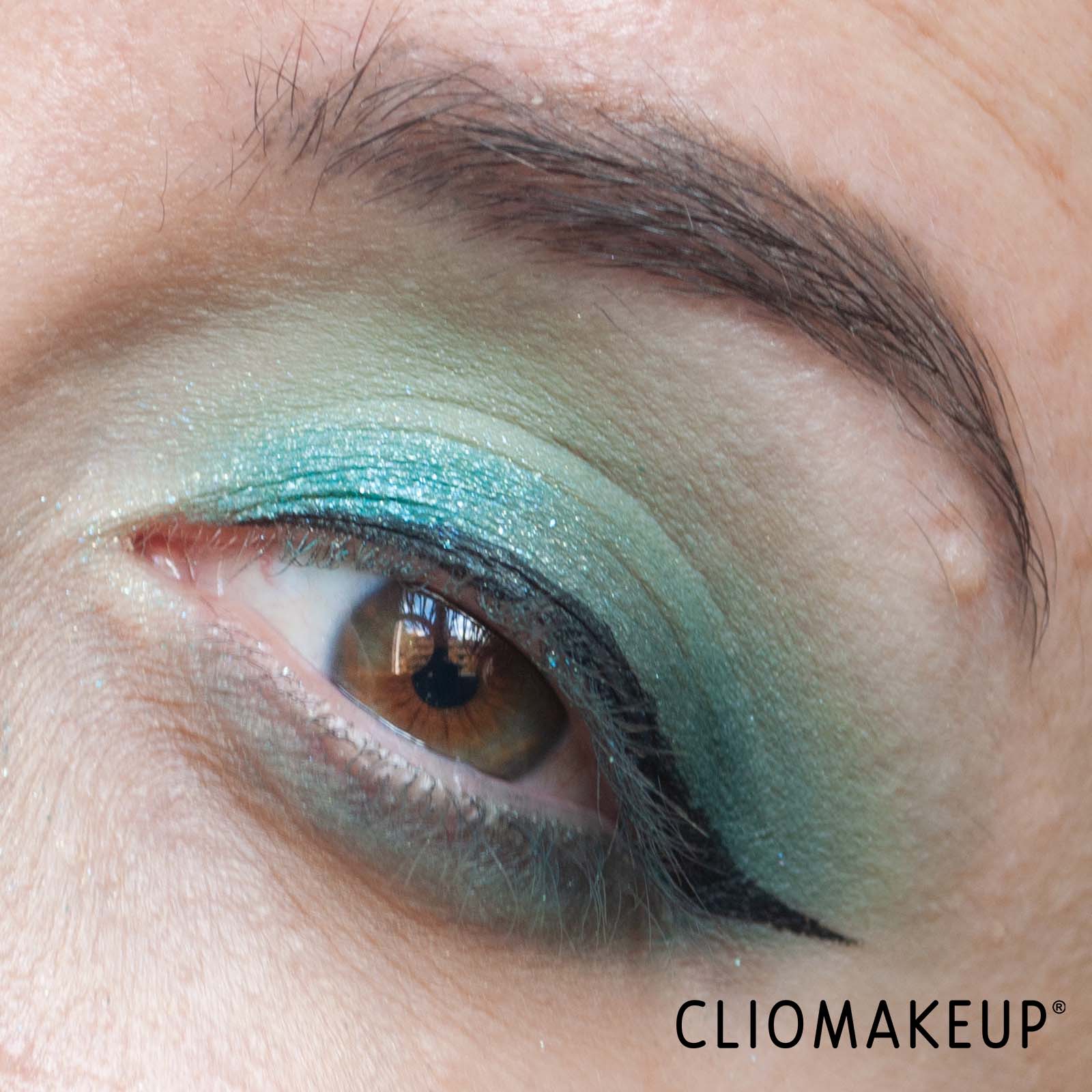 cliomakeup-recensione-eyeliner-kiko-powerful-love-eyeliner-duo-10