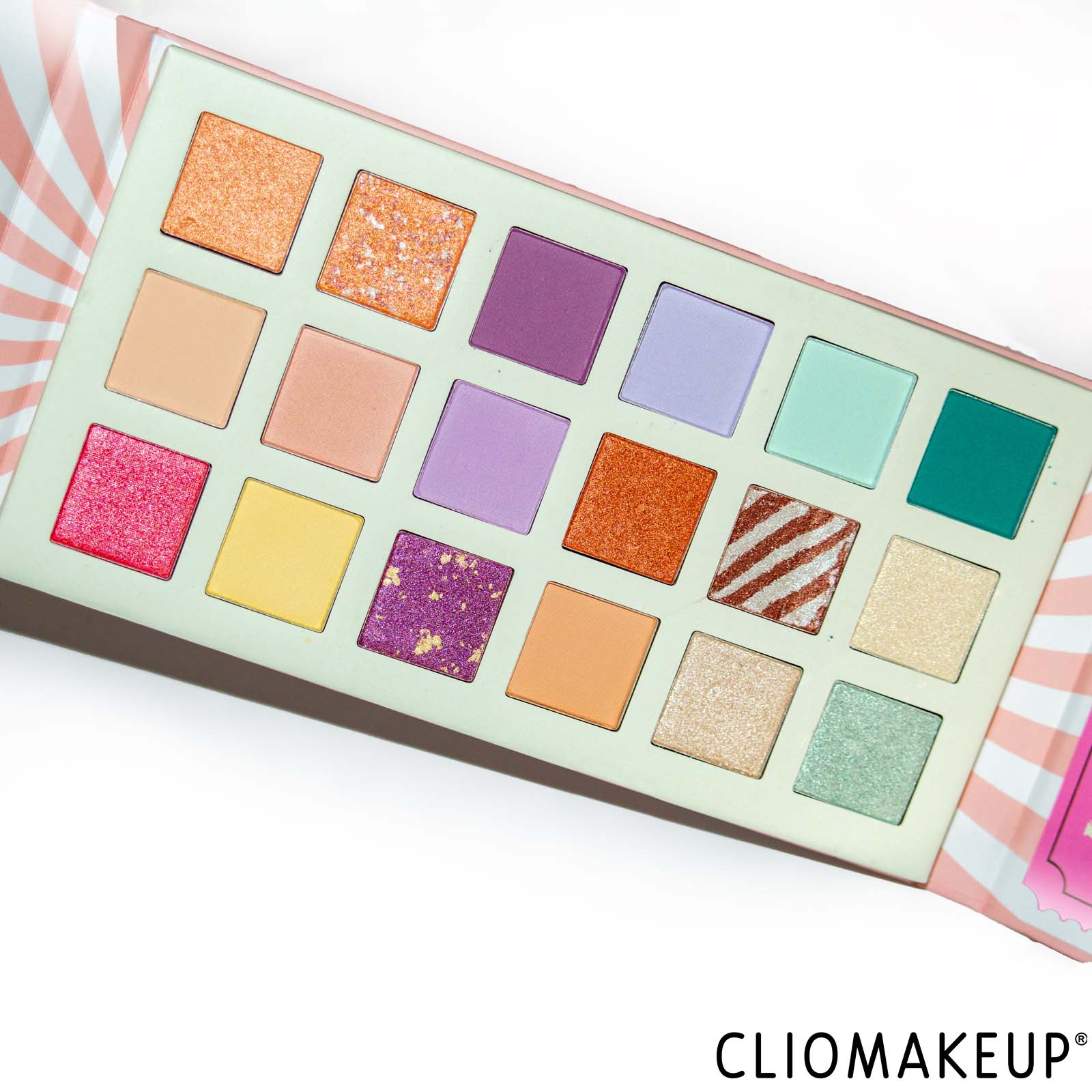 cliomakeup-recensione-palette-essence-ready-for-a-ride-eyeshadow-palette-5