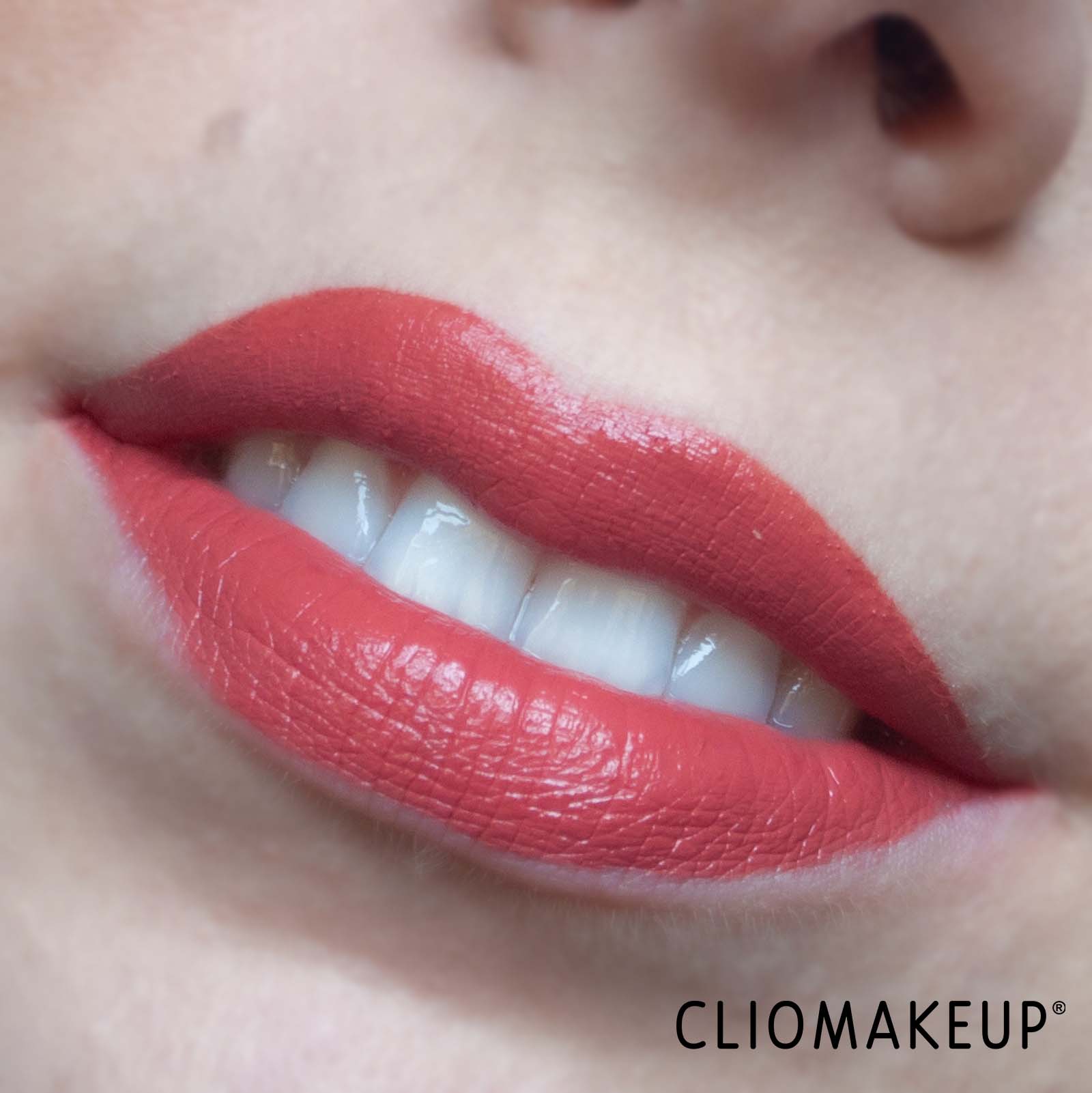 cliomakeup-recensione-rossetti-liquidi-maybelline-superstay-vinyl-ink-nude-shock-12