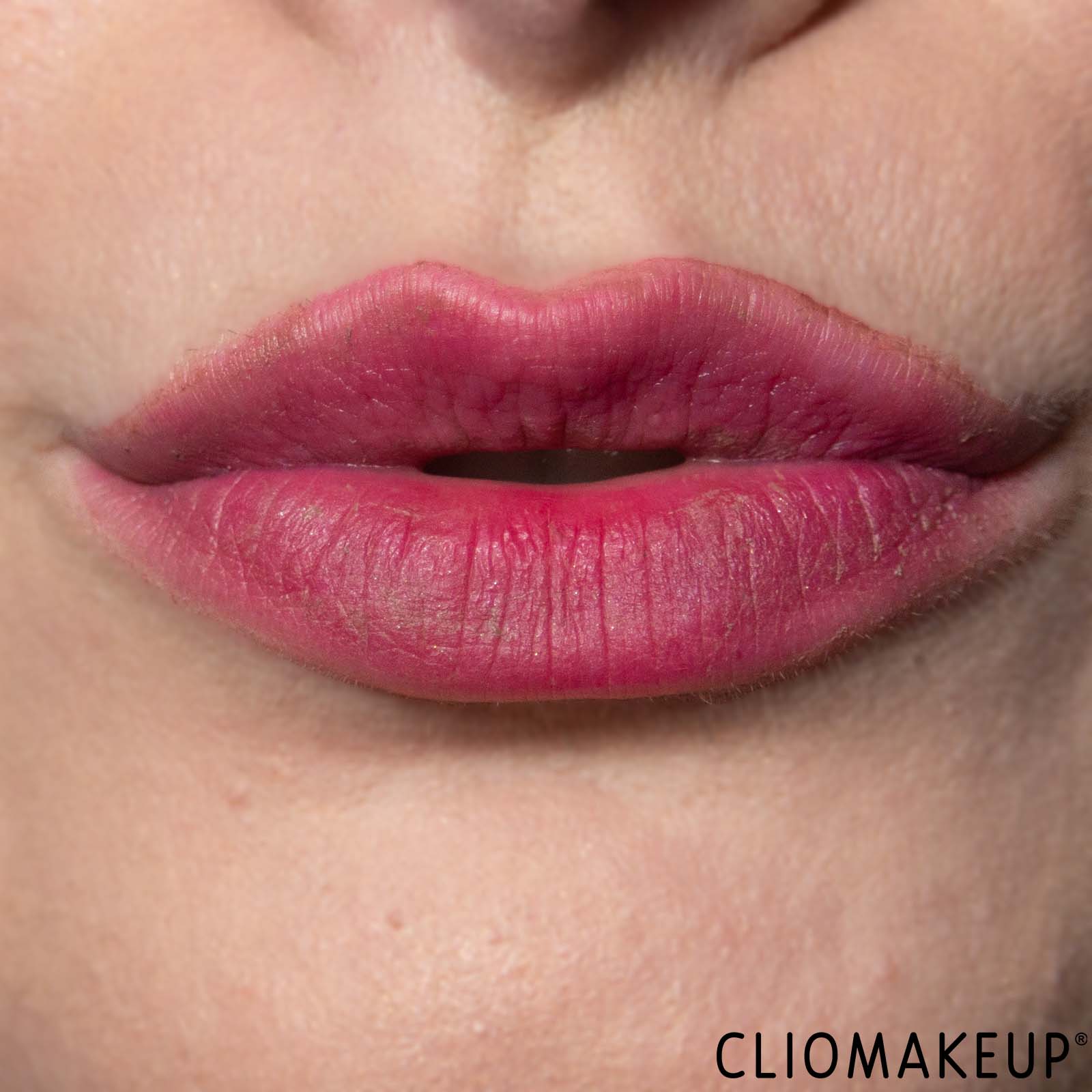 cliomakeup-recensione-tinta-labbra-e-guance-huda-beauty-creamy-lip-e-cheek-stain-11