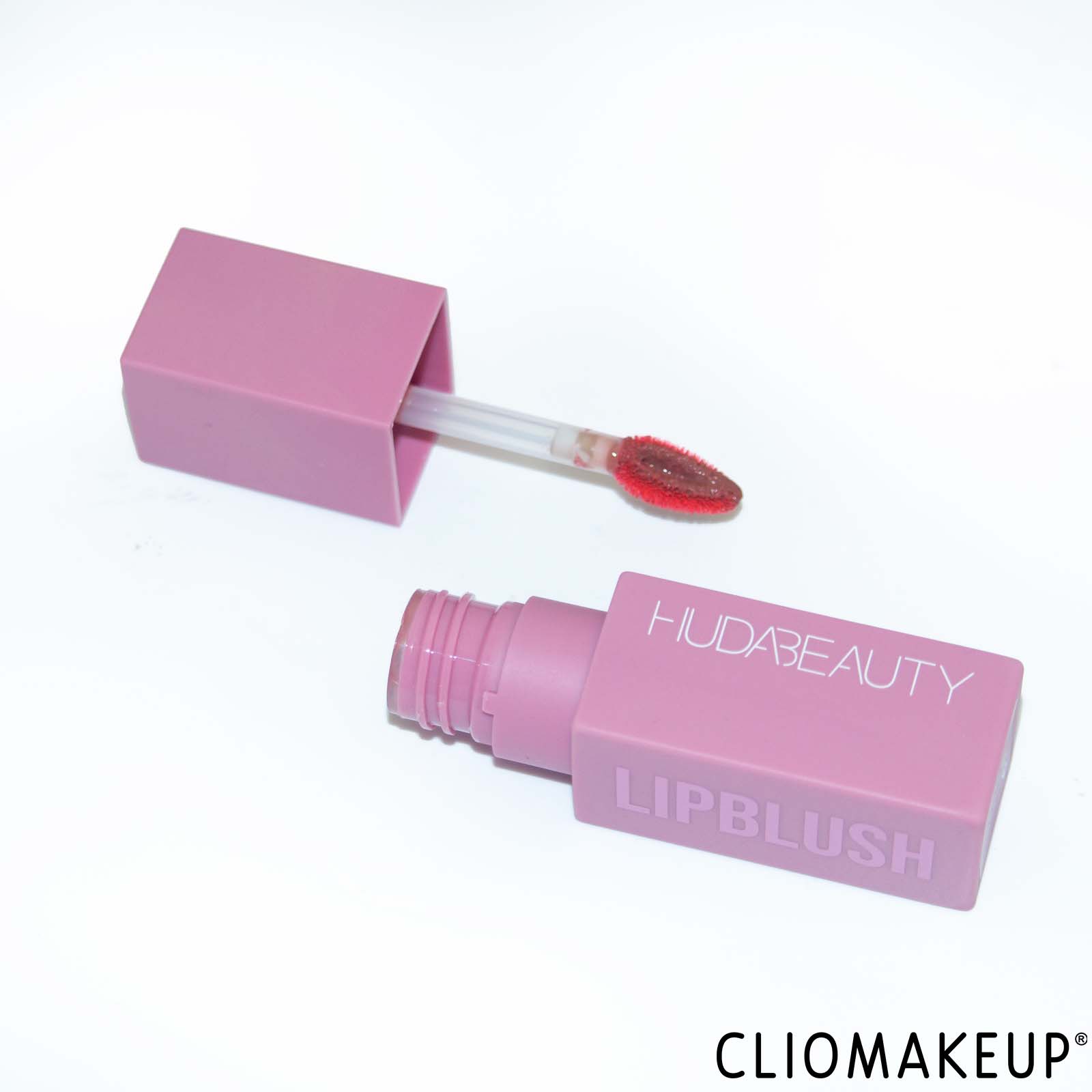 cliomakeup-recensione-tinta-labbra-e-guance-huda-beauty-creamy-lip-e-cheek-stain-5