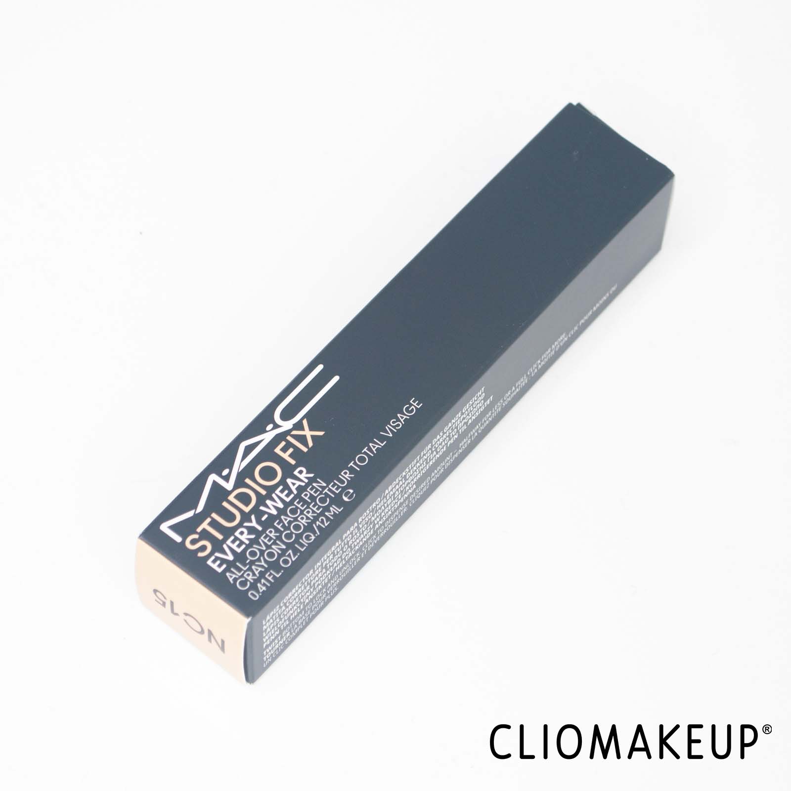 cliomakeup-recensione-fondotinta-mac-studio-fix-every-wear-all-over-face-pen-2