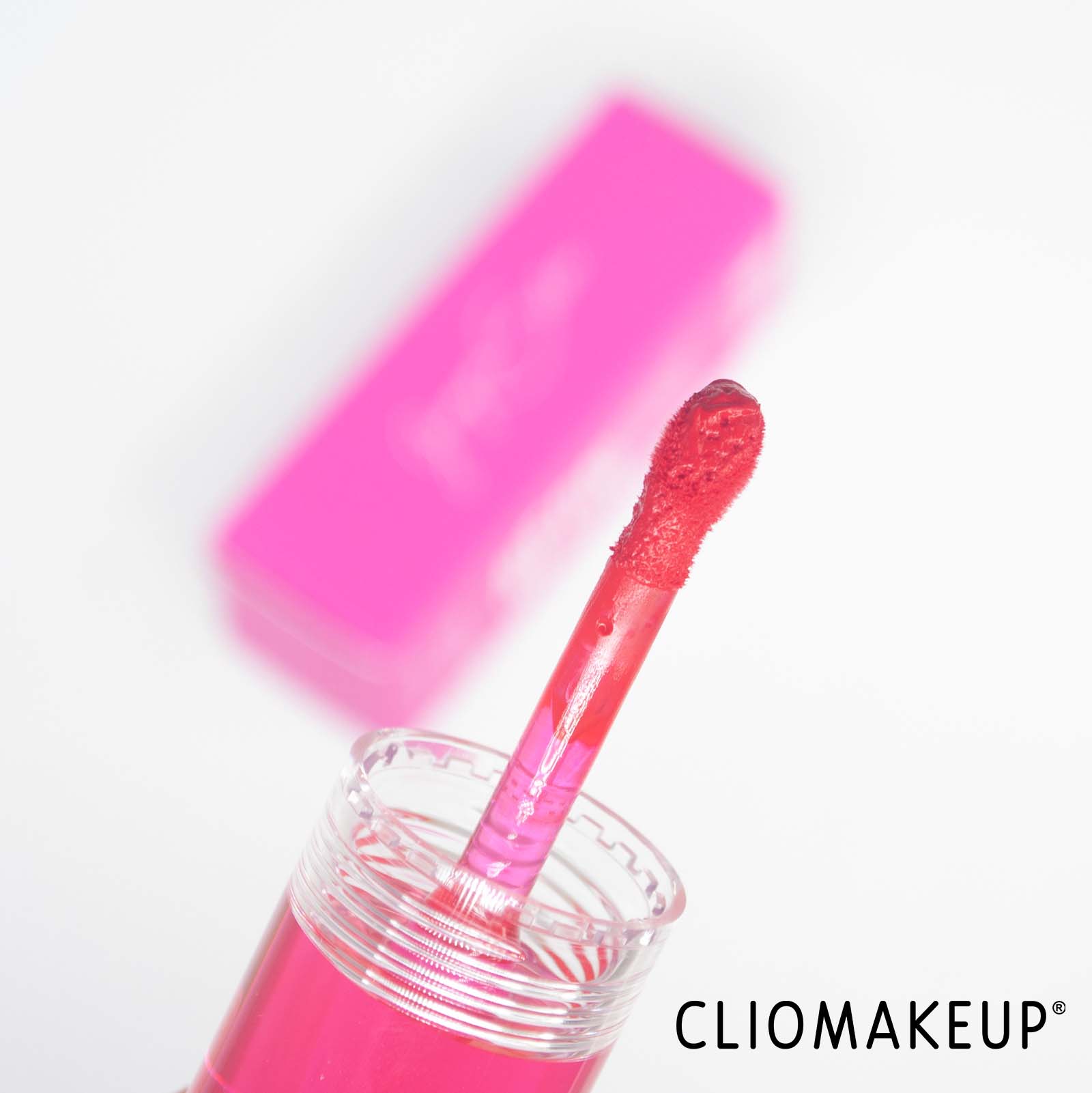 cliomakeup-recensione-tinta-labbra-e-guance-neonude-giorgia-soleri-color-fluid-lip-e-cheek-5