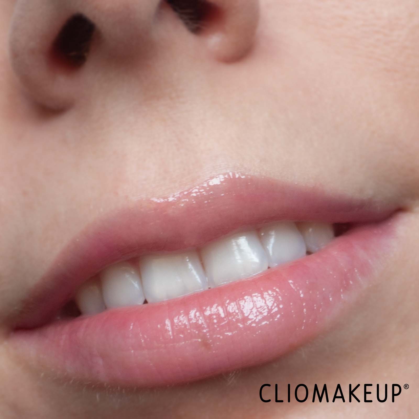 cliomakeup-recensione-balsamo-labbra-wycon-exotic-lips-hydrating-lip-serum-10