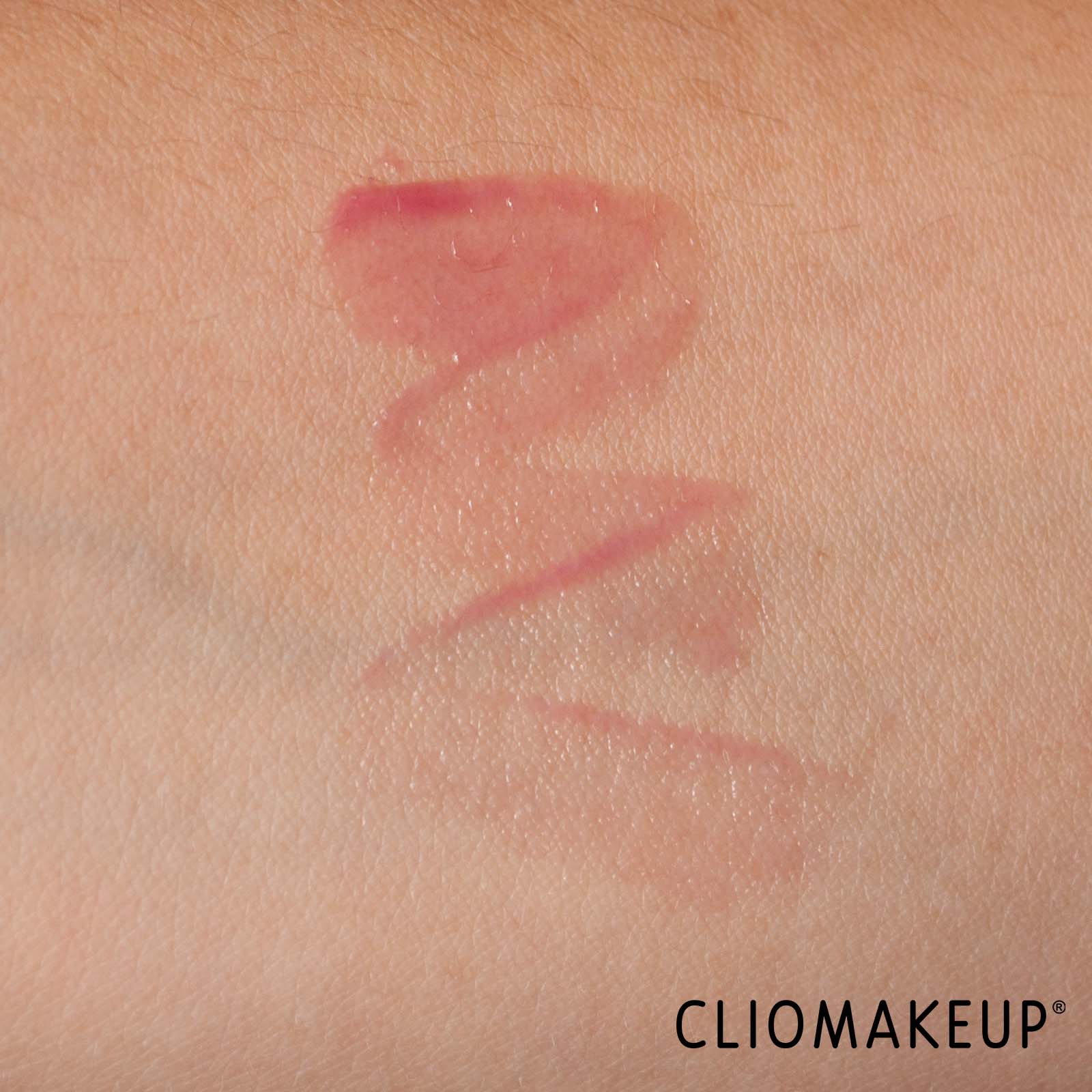 cliomakeup-recensione-balsamo-labbra-wycon-exotic-lips-hydrating-lip-serum-7