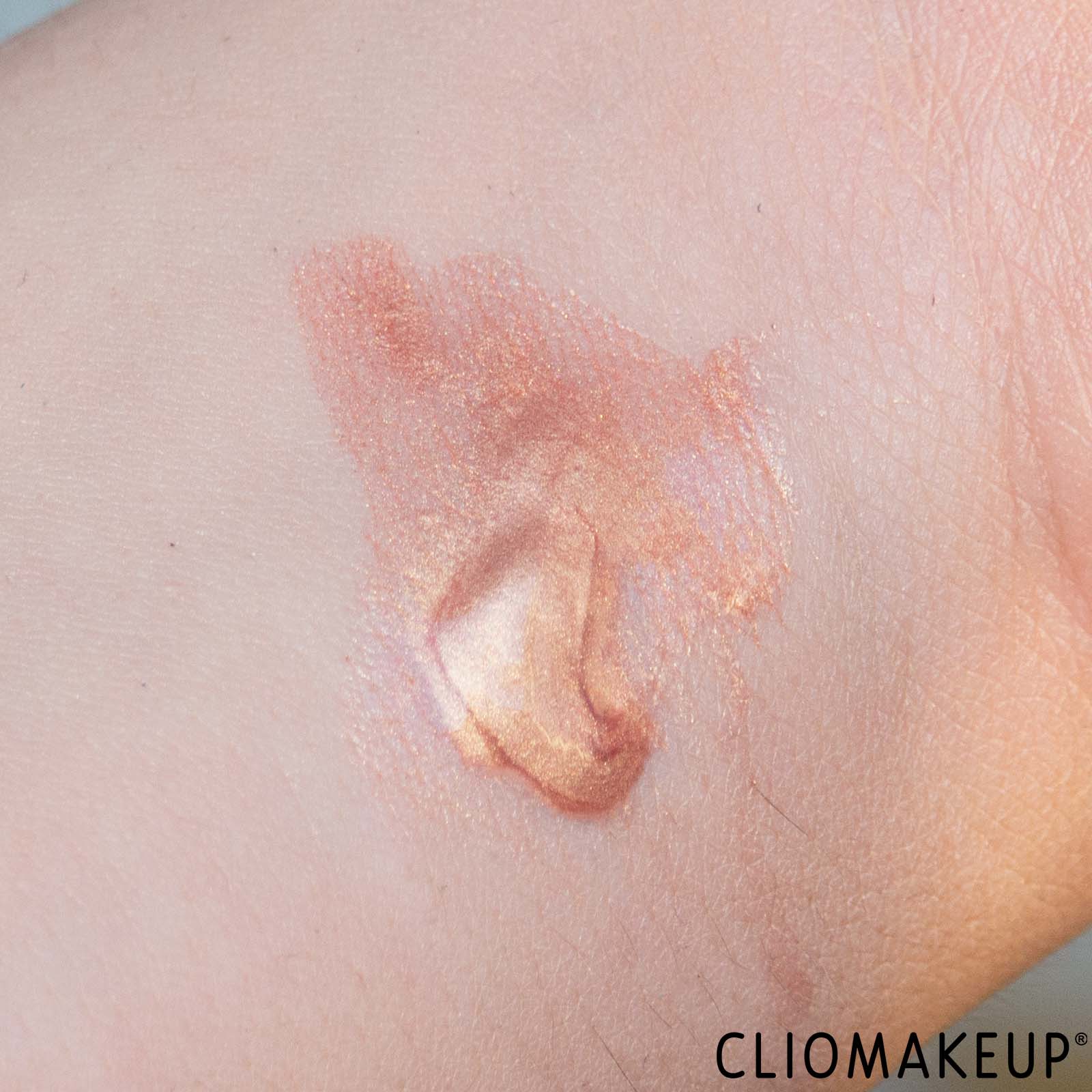 cliomakeup-recensione-blush-catrice-wild-escape-liquid-blush-6