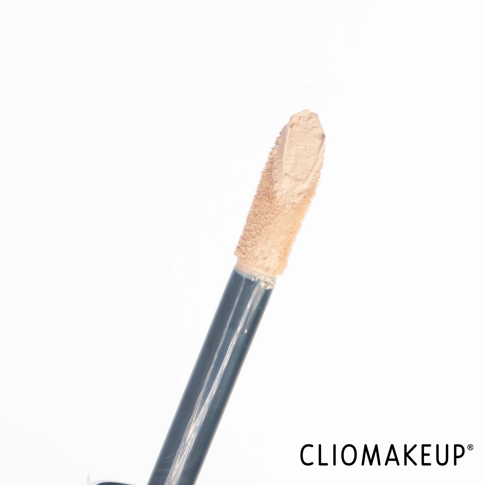 cliomakeup-recensione-correttore-deborah-24ore-perfect-all-over-concealer-correttore-multiuso-5