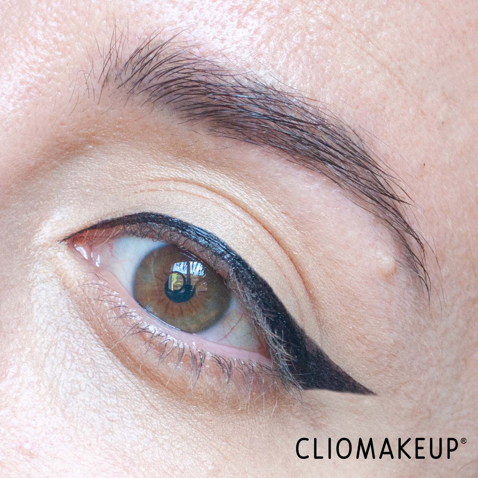 cliomakeup-recensione-eyeliner-wycon-graphic-effect-eyeliner-pen-10